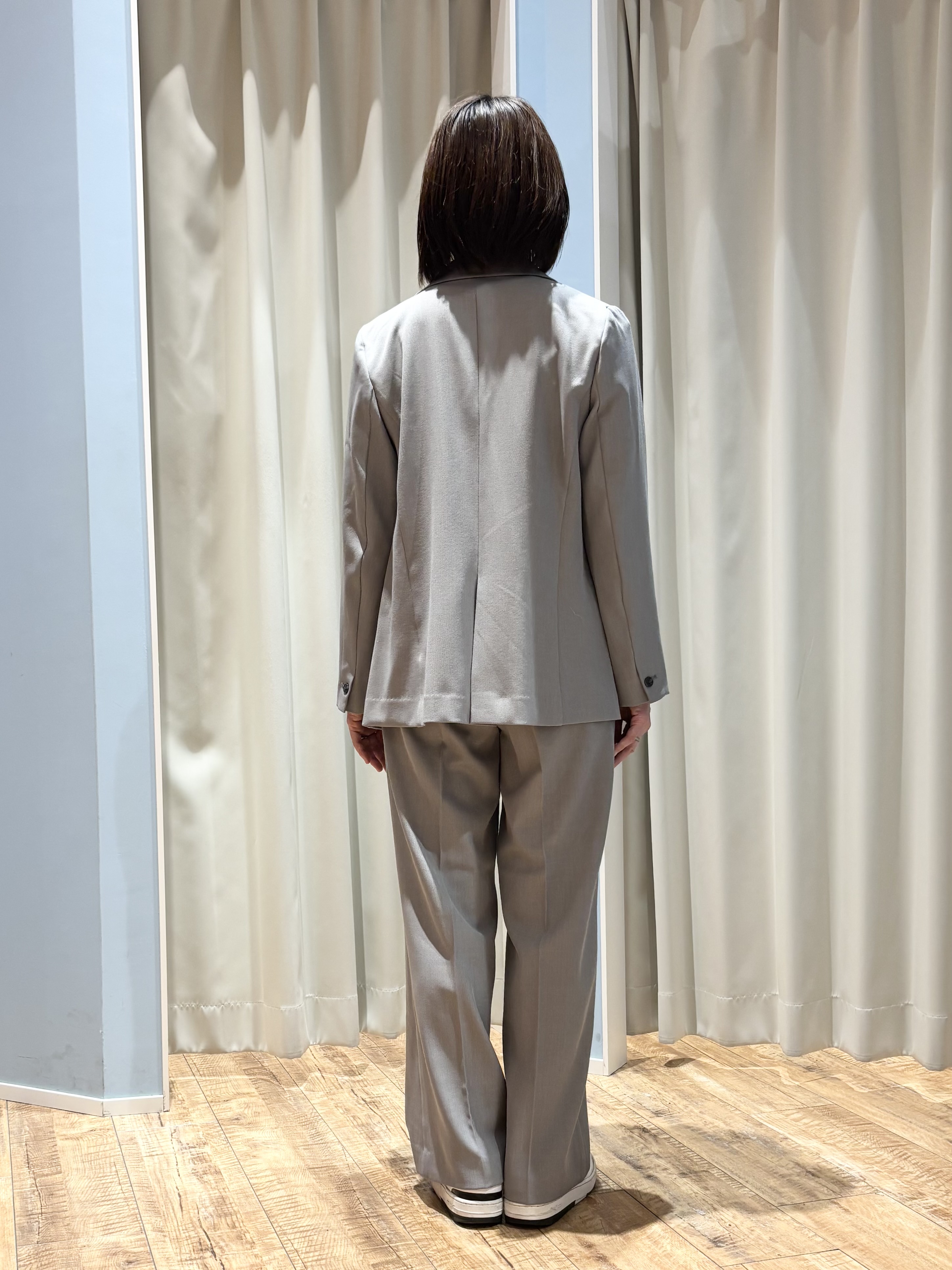 rieさんの「SHOO･LA･RUE｜【洗濯機可/イージーケア/UV】オンオフ使える　ゆったりダブルジャケット」を使ったコーディネート