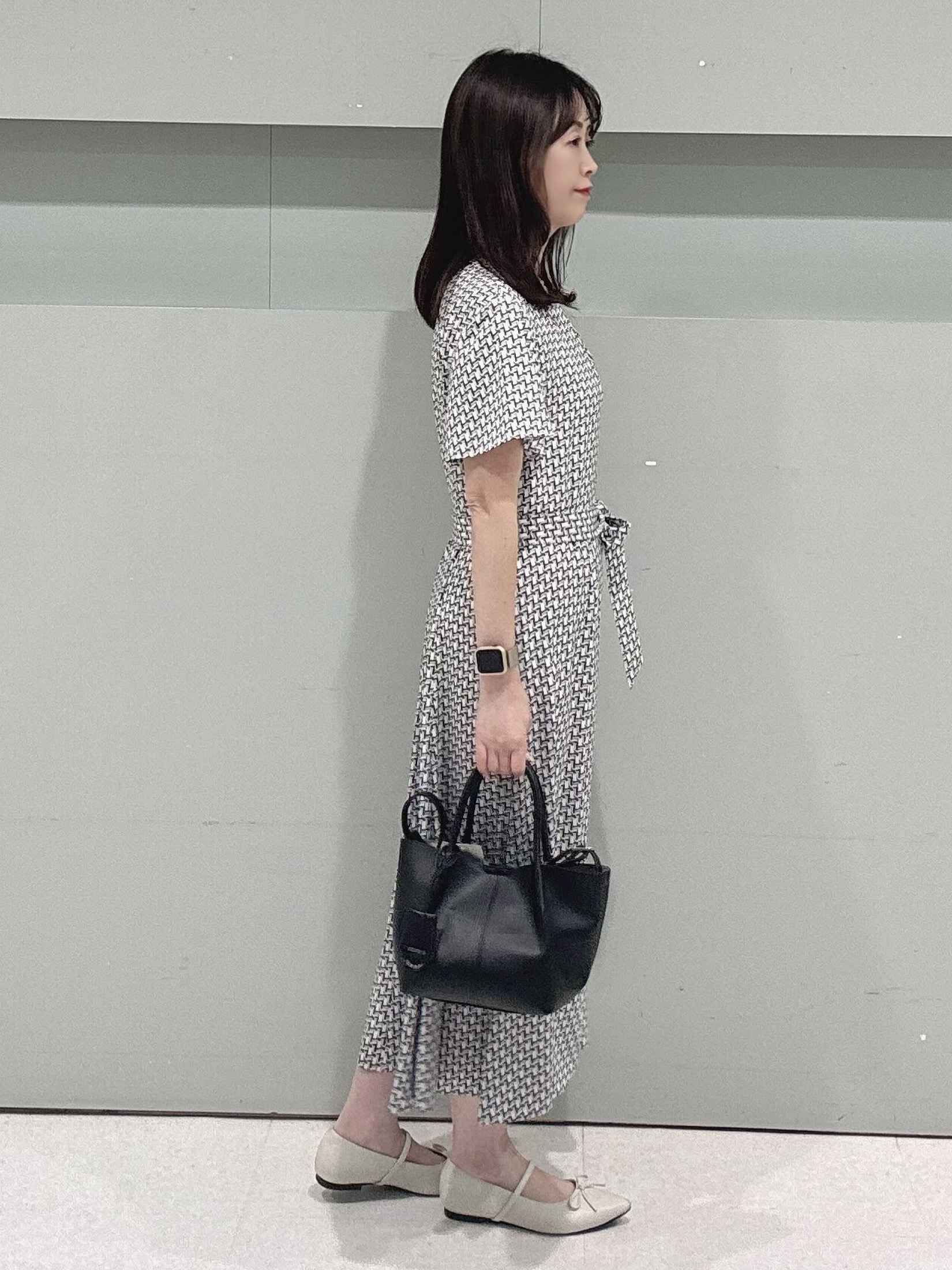 makiさんの「UNTITLED｜【美シルエット/洗える】ジオメプリントワンピース」を使ったコーディネート