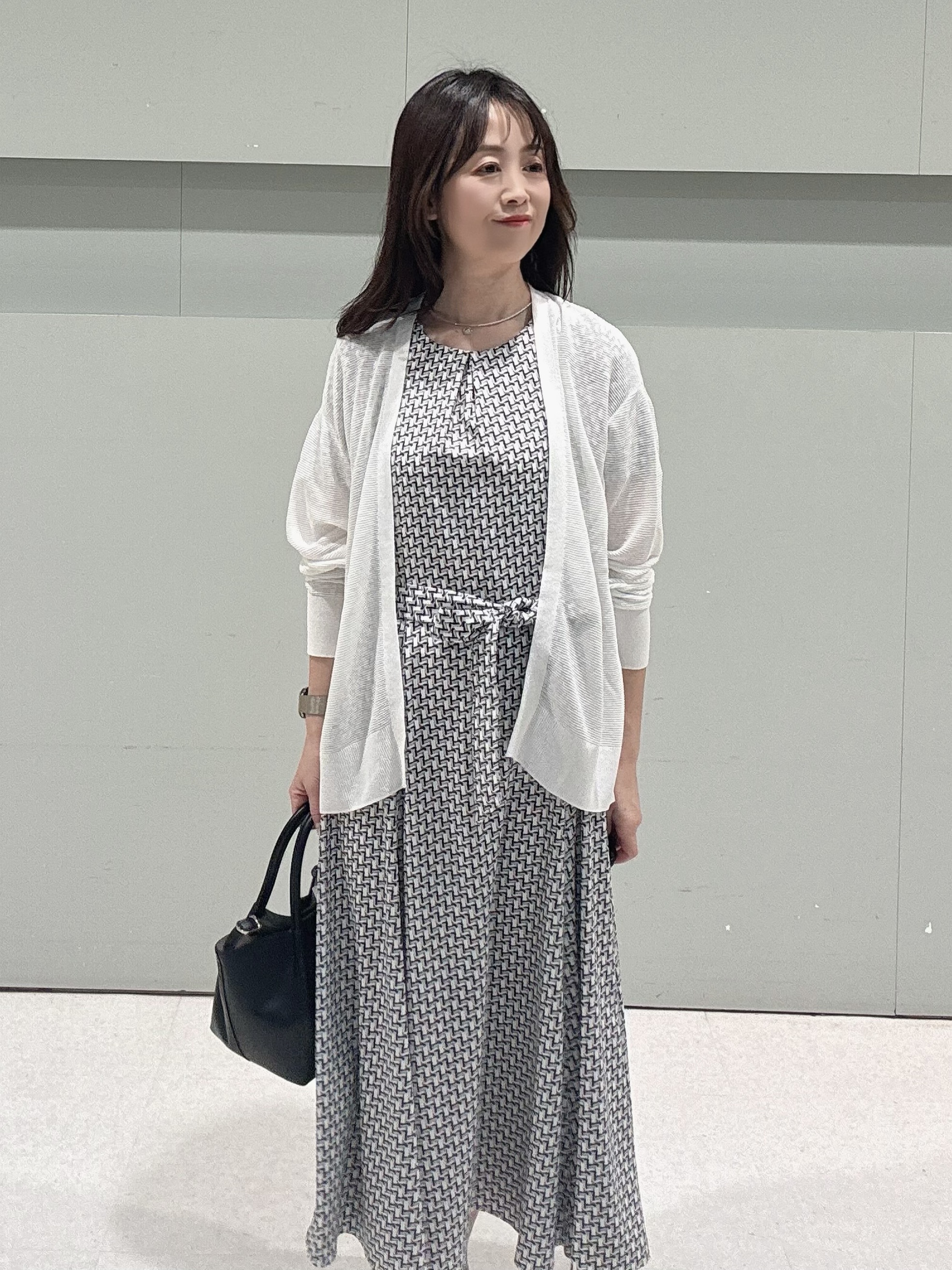 makiさんの「UNTITLED｜【美シルエット/洗える】ジオメプリントワンピース」を使ったコーディネート