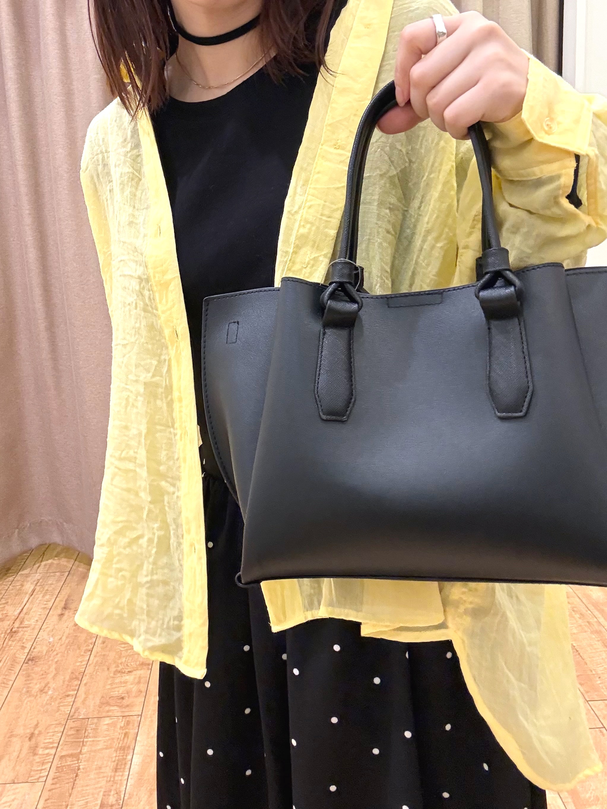 TAKIさんの「SHOO･LA･RUE｜【体型カバー】ふんわり質感 やわらかこなれシアーシャツ」を使ったコーディネート