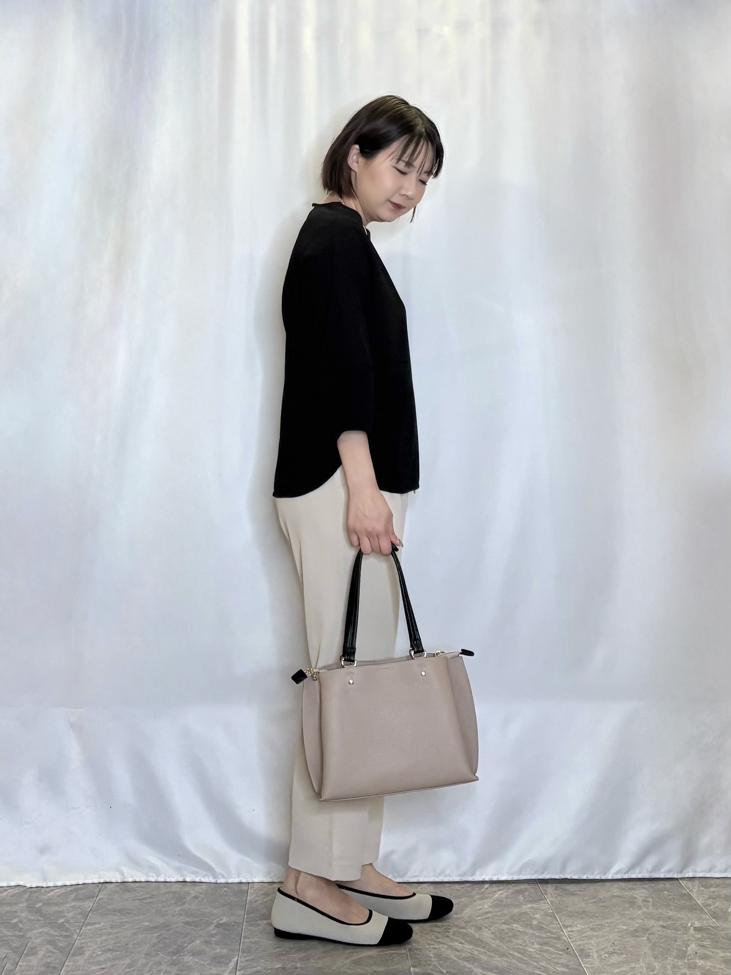 ネリさんの「SHOO･LA･RUE｜【2点セット/7分袖】ランタンスリーブで女性らしい インせず着られる ネックレス付きブラウス」を使ったコーディネート