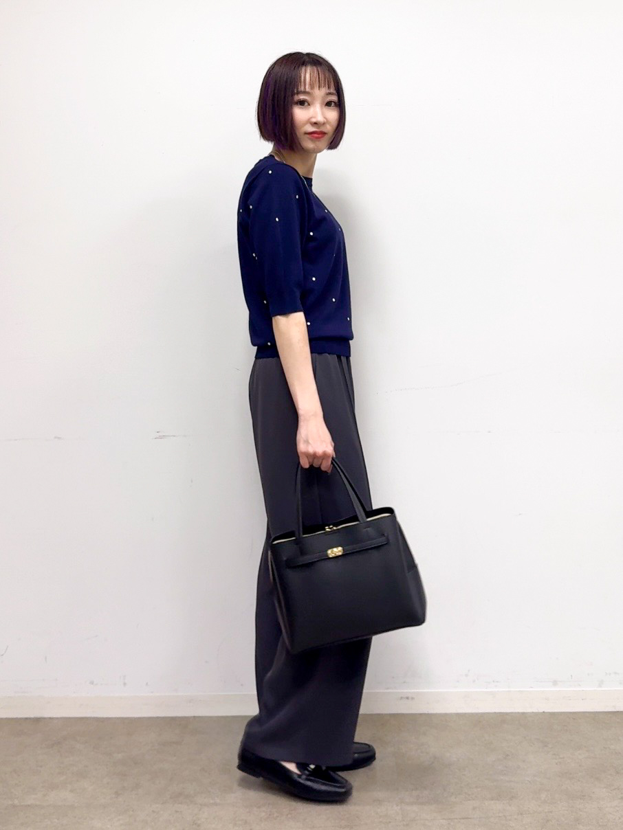 𝐜𝐡𝐢𝐤𝐚さんの「SHOO･LA･RUE｜【S-LL/二の腕カバー】品よく隠せる ドット刺繍5分袖ニット」を使ったコーディネート