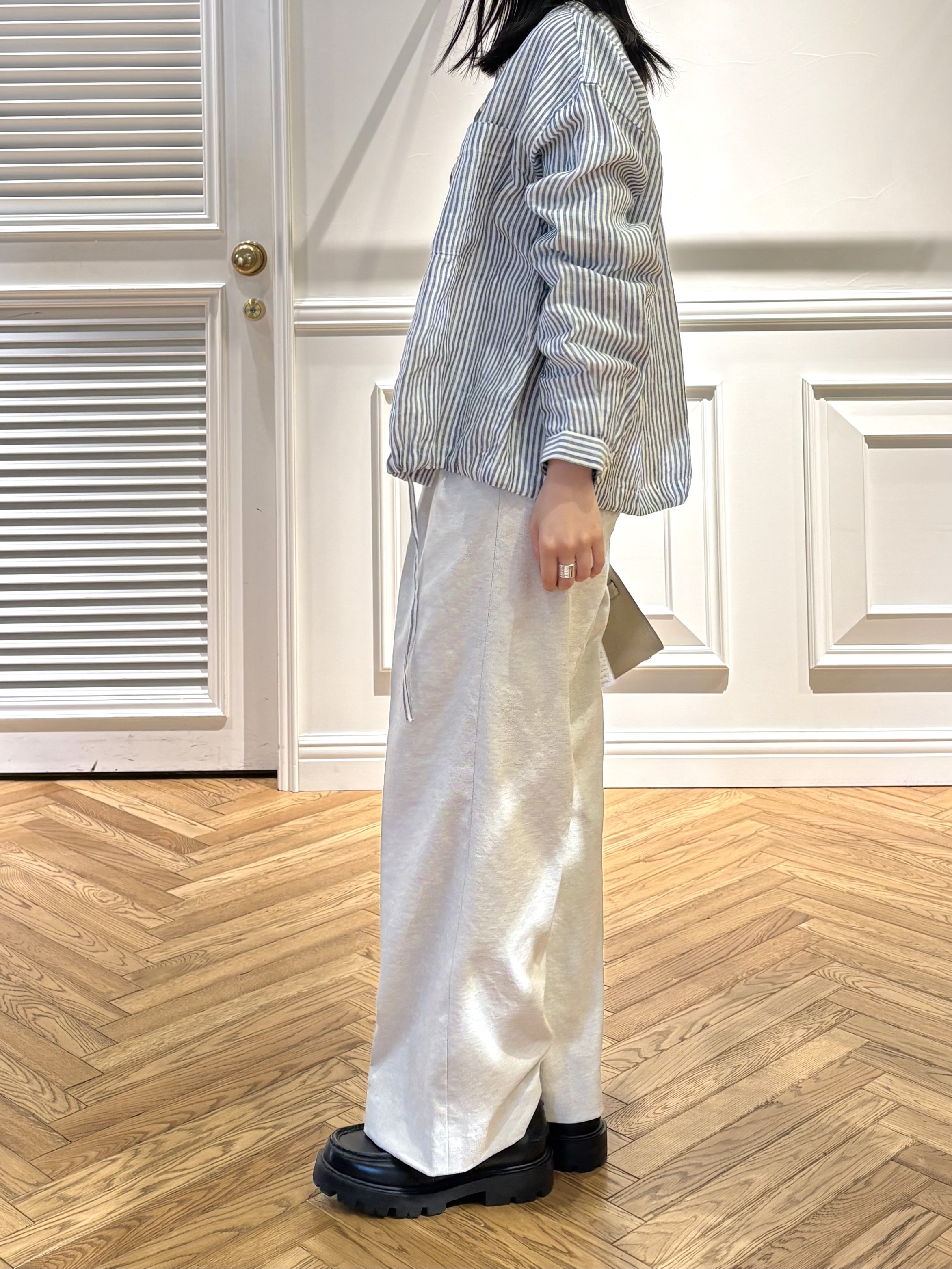 cocoさんの「DRESSTERIOR｜【2WAY/羽織にも】ウォッシャブルリネン ドロストシャツ」を使ったコーディネート