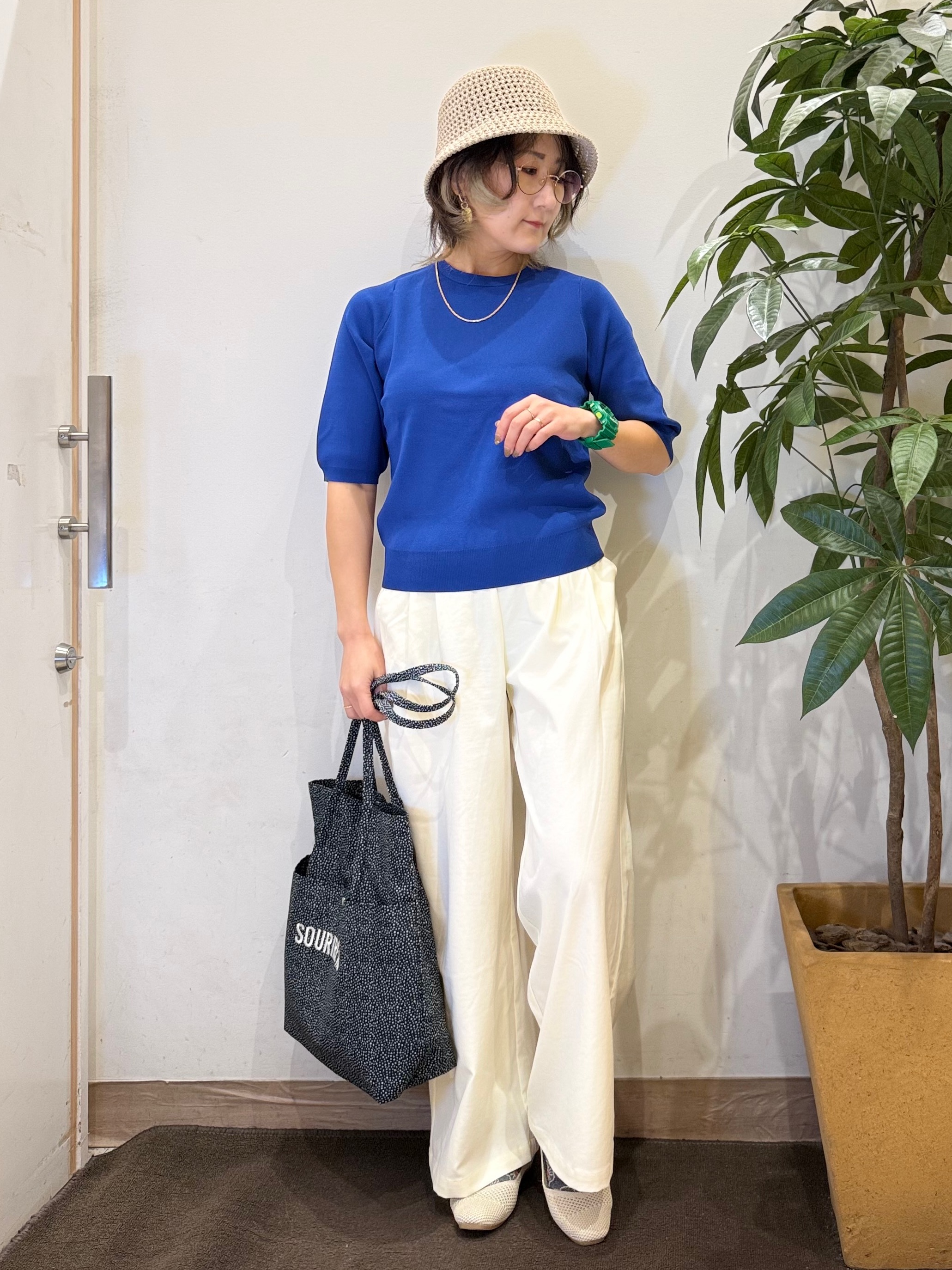 misakiさんの「SHOO･LA･RUE｜【毎日洗える/S-LL/ひんやり/UV】上半身すっきり 二の腕見せない5分袖ニット」を使ったコーディネート