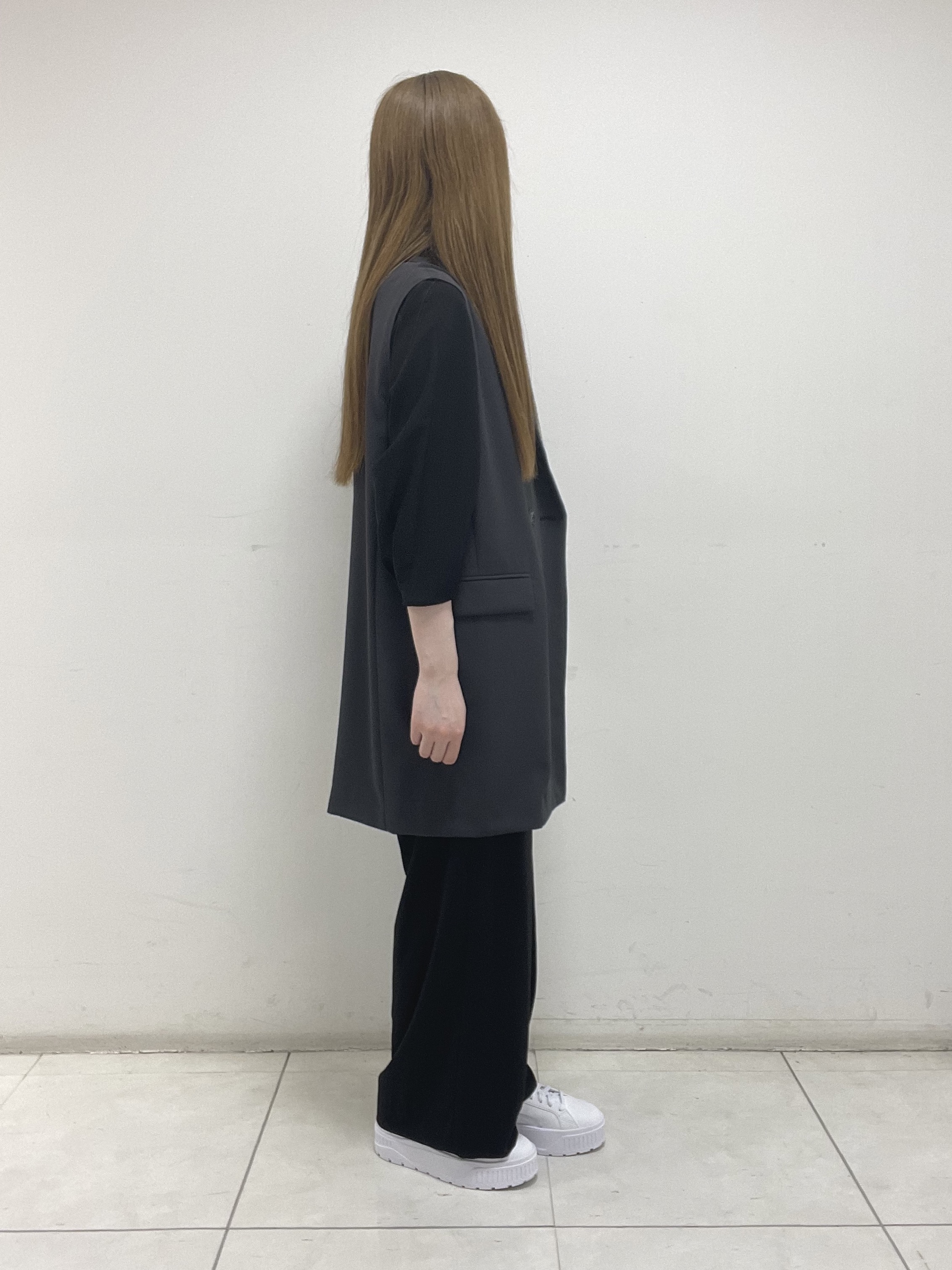mさんの「INDIVI｜【さらに軽く軽快！／着る日傘】ドルマントップス」を使ったコーディネート