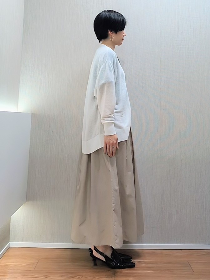 ミズタさんの「UNTITLED｜【日除け・冷房対策に】コットンリネンカーディガン」を使ったコーディネート