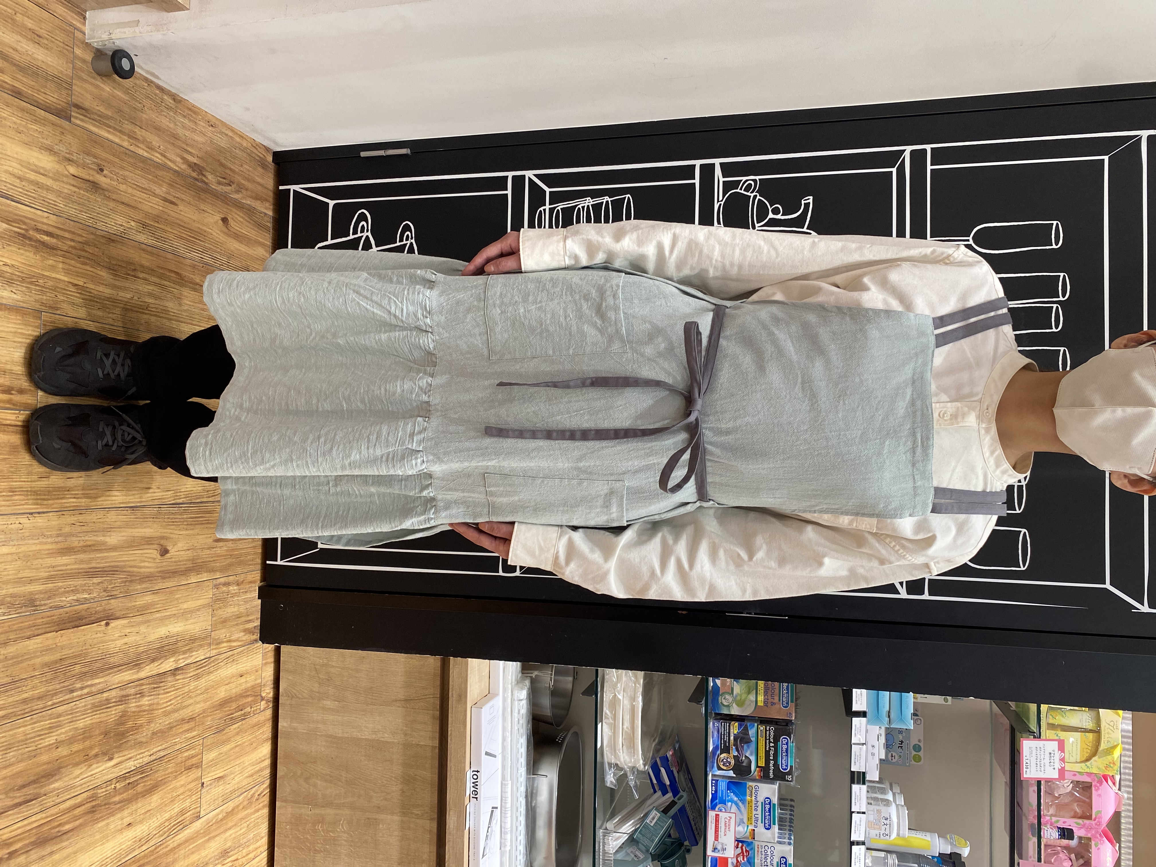 fooさんの「212 KITCHEN STORE｜3Wayギャザーエプロン GR ＜212Kオリジナル ＞」を使ったコーディネート