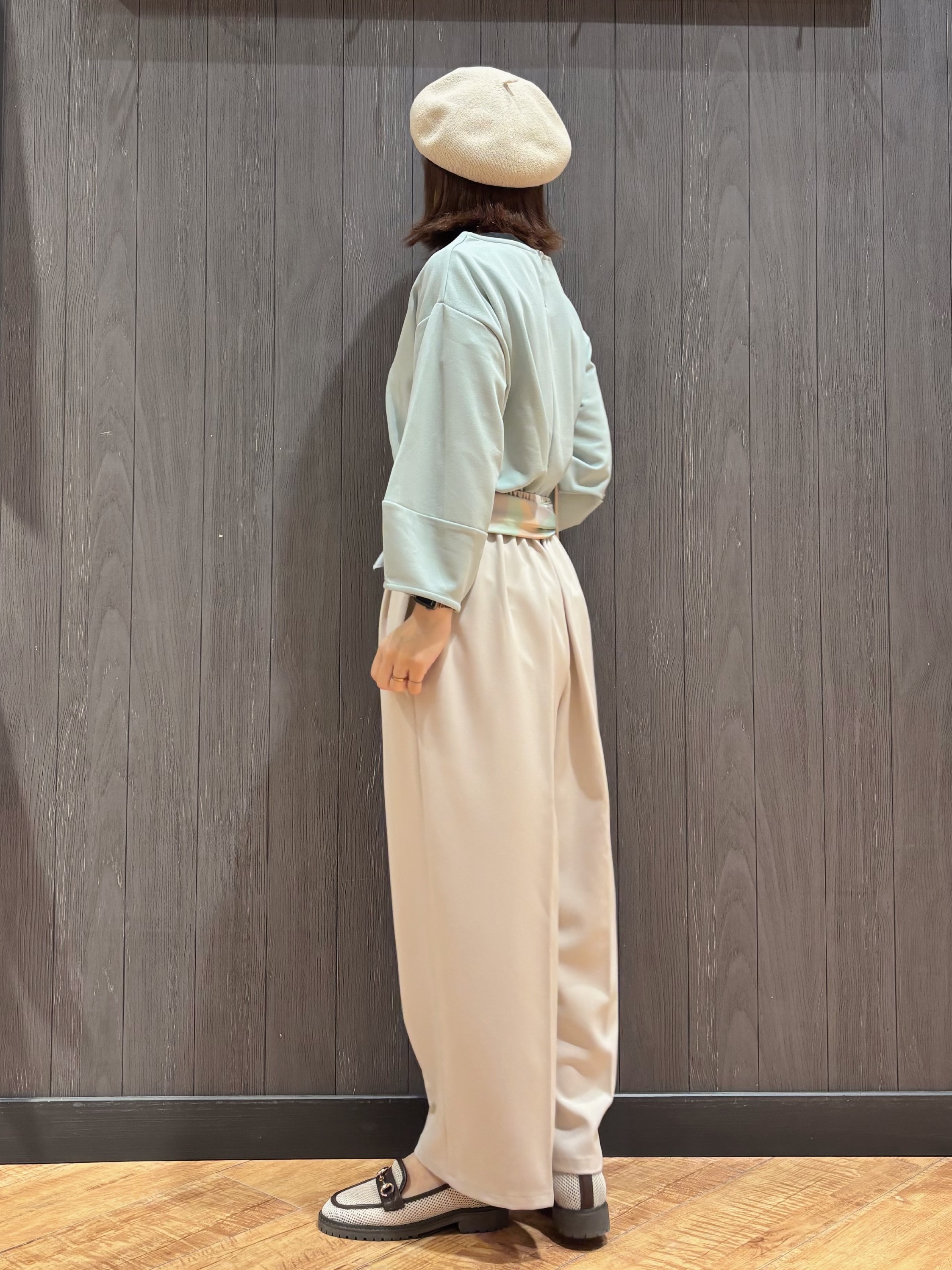 meiさんの「SHOO･LA･RUE｜【2点セット/7分袖】ランタンスリーブで女性らしい インせず着られる ネックレス付きブラウス」を使ったコーディネート
