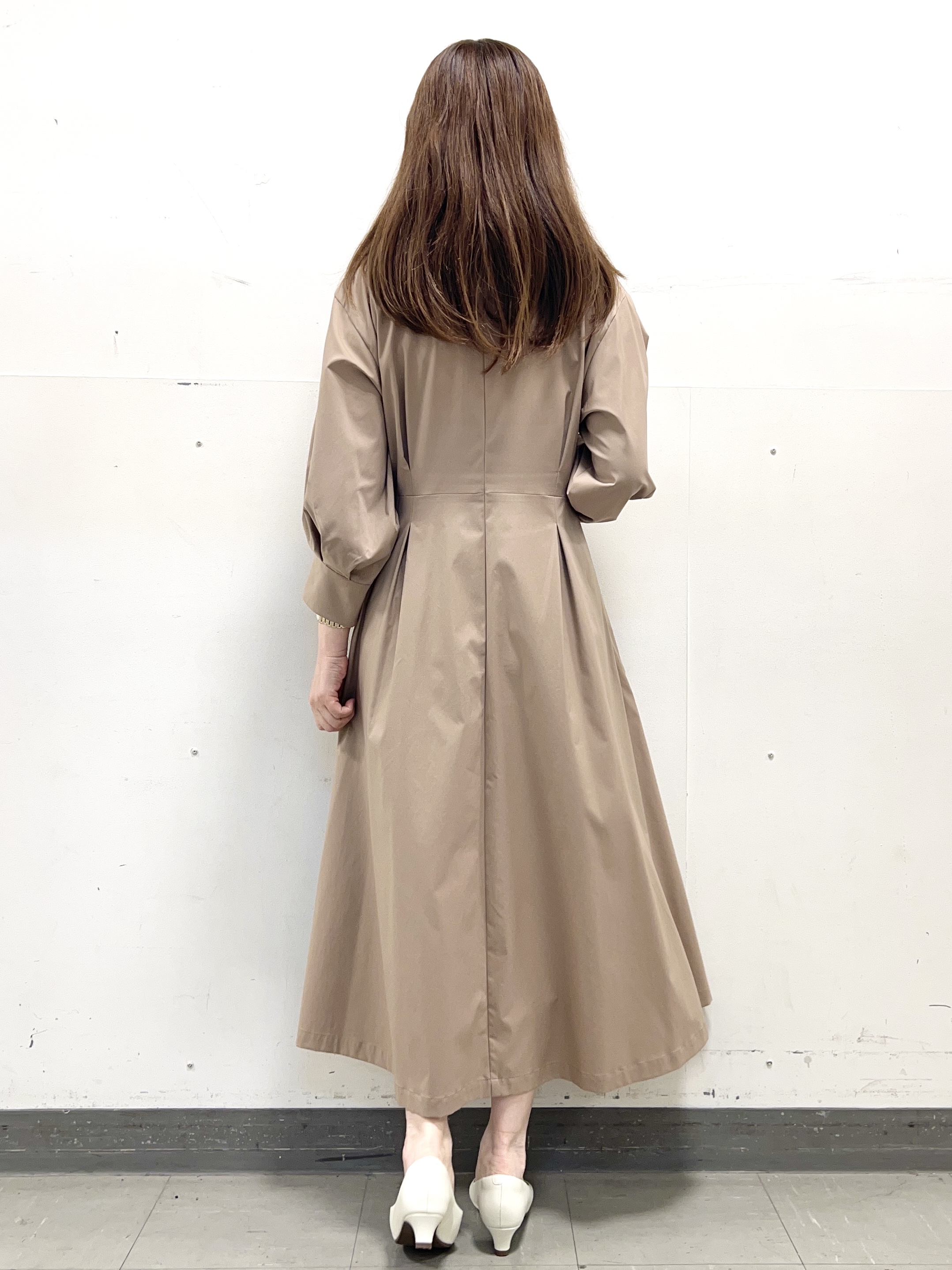 yuさんの「Reflect｜タイプライターシャツロングワンピース」を使ったコーディネート