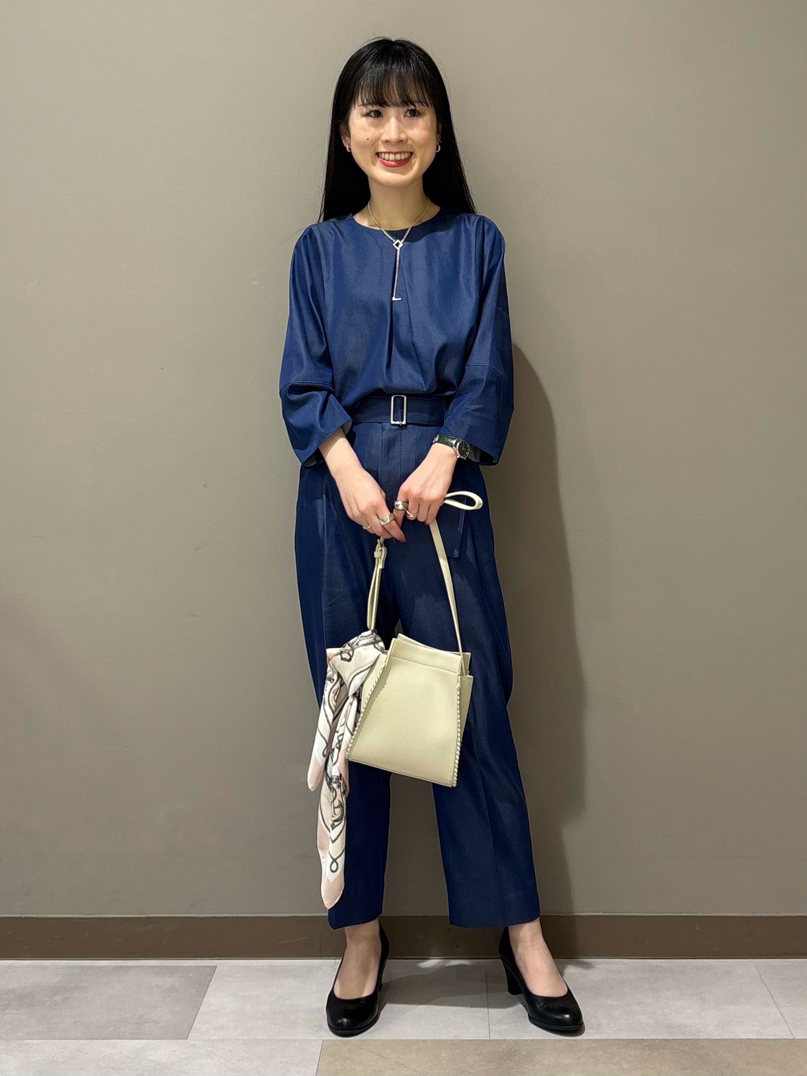 KEIKOさんの「INDIVI｜【洗える／大人シアー】エアリー バルーンブルゾン」を使ったコーディネート