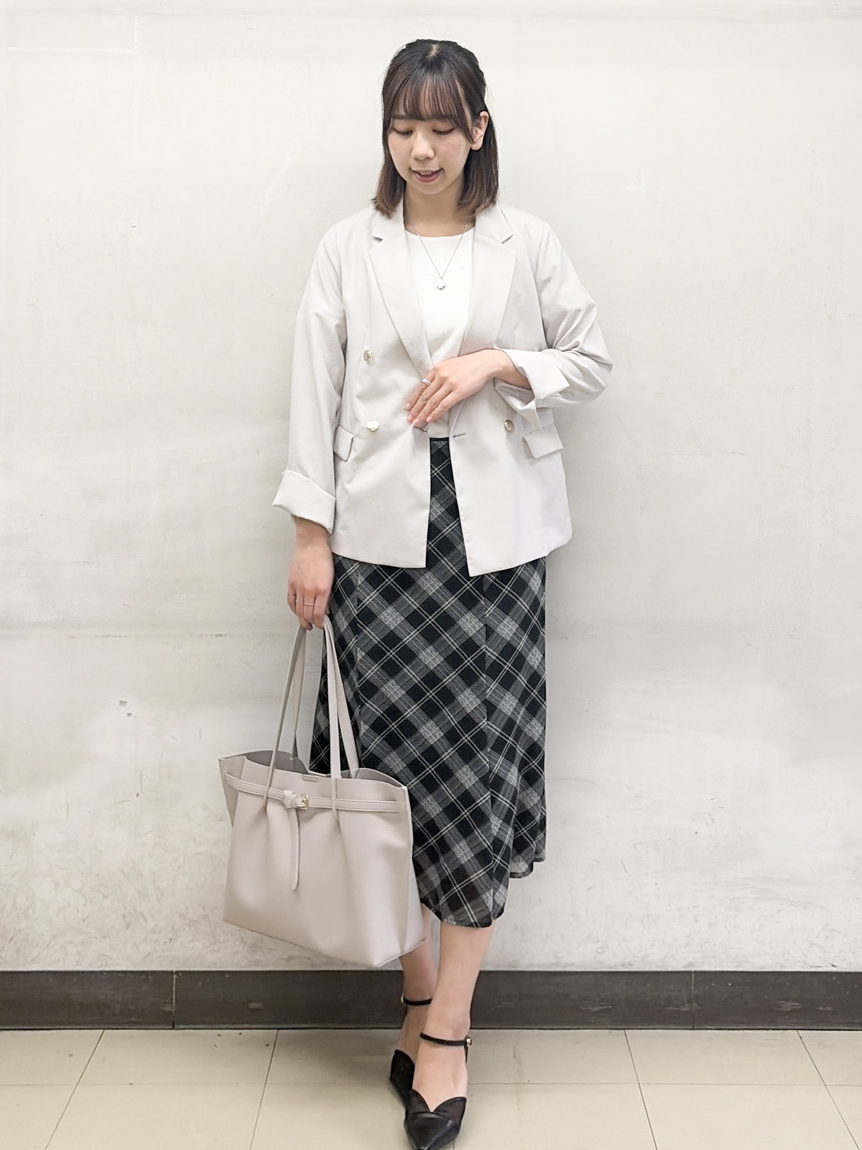 yurinaさんの「index｜《再入荷》ダブルブレストテーラードジャケット【接触冷感／吸水速乾／イージーアイロン／防シワ／洗濯機O」を使ったコーディネート