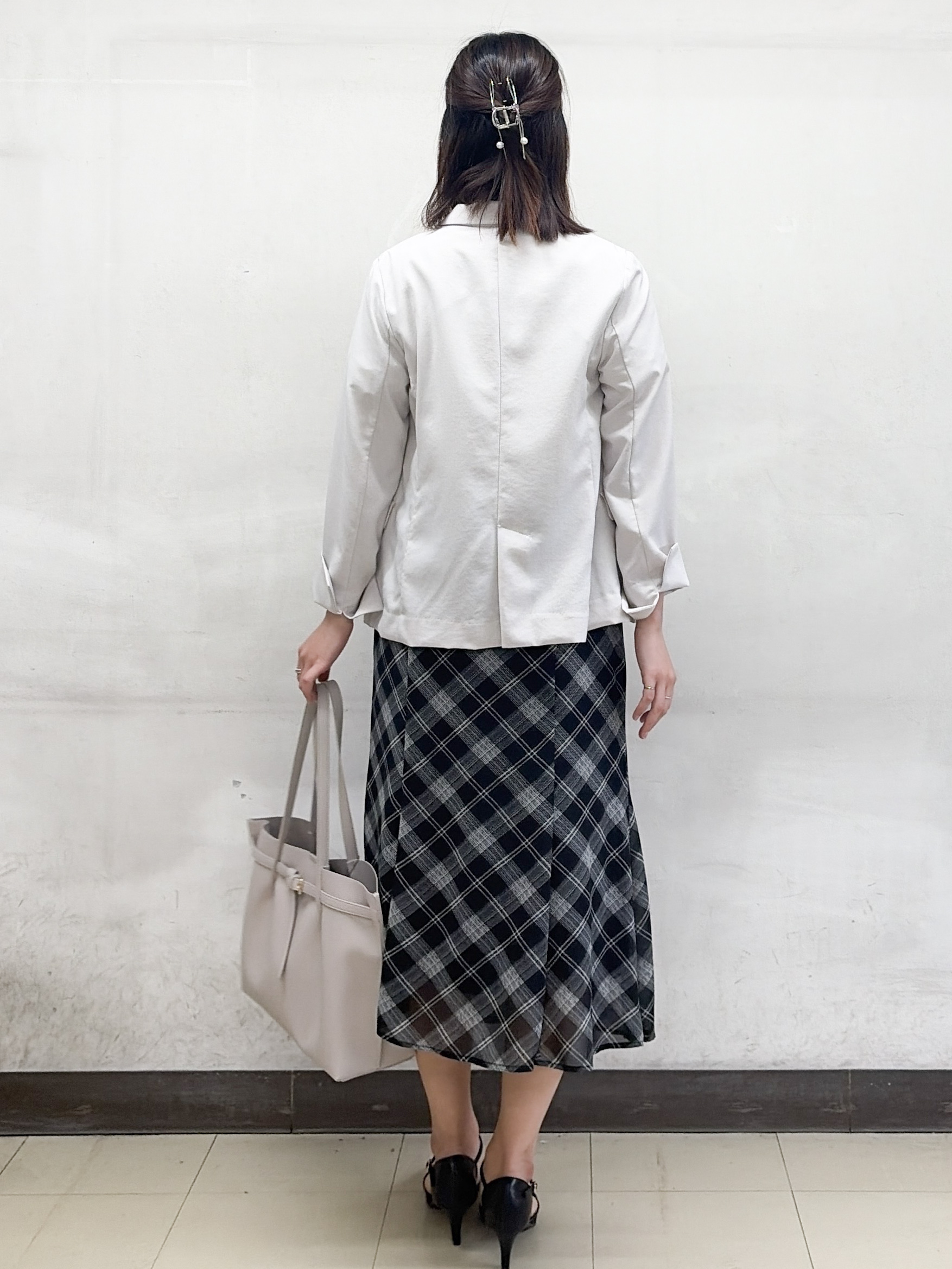 yurinaさんの「index｜《再入荷》ダブルブレストテーラードジャケット【接触冷感／吸水速乾／イージーアイロン／防シワ／洗濯機O」を使ったコーディネート