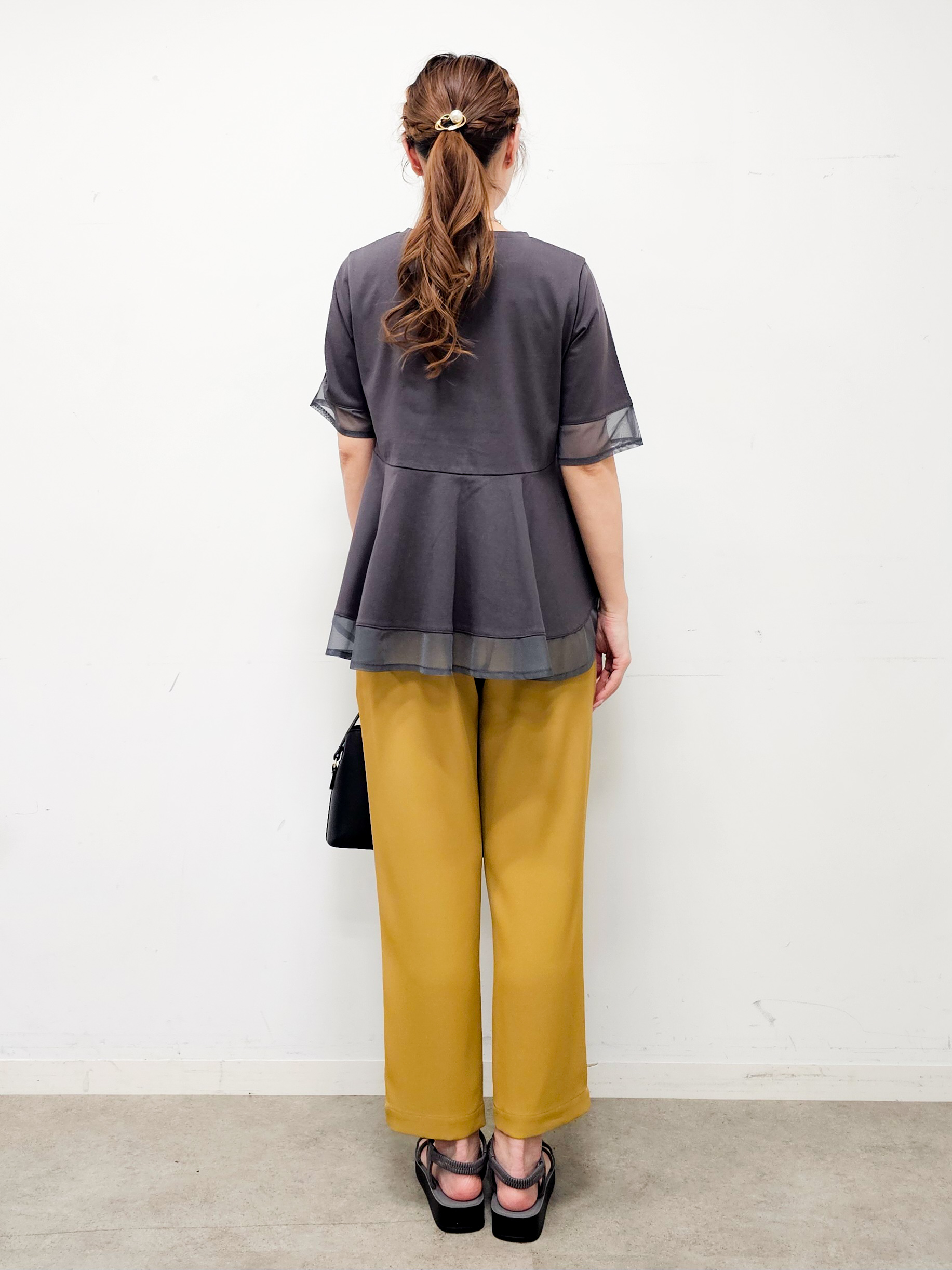 ゆゆさんの「SHOO･LA･RUE｜チュールレイヤードペプラムＴシャツ」を使ったコーディネート