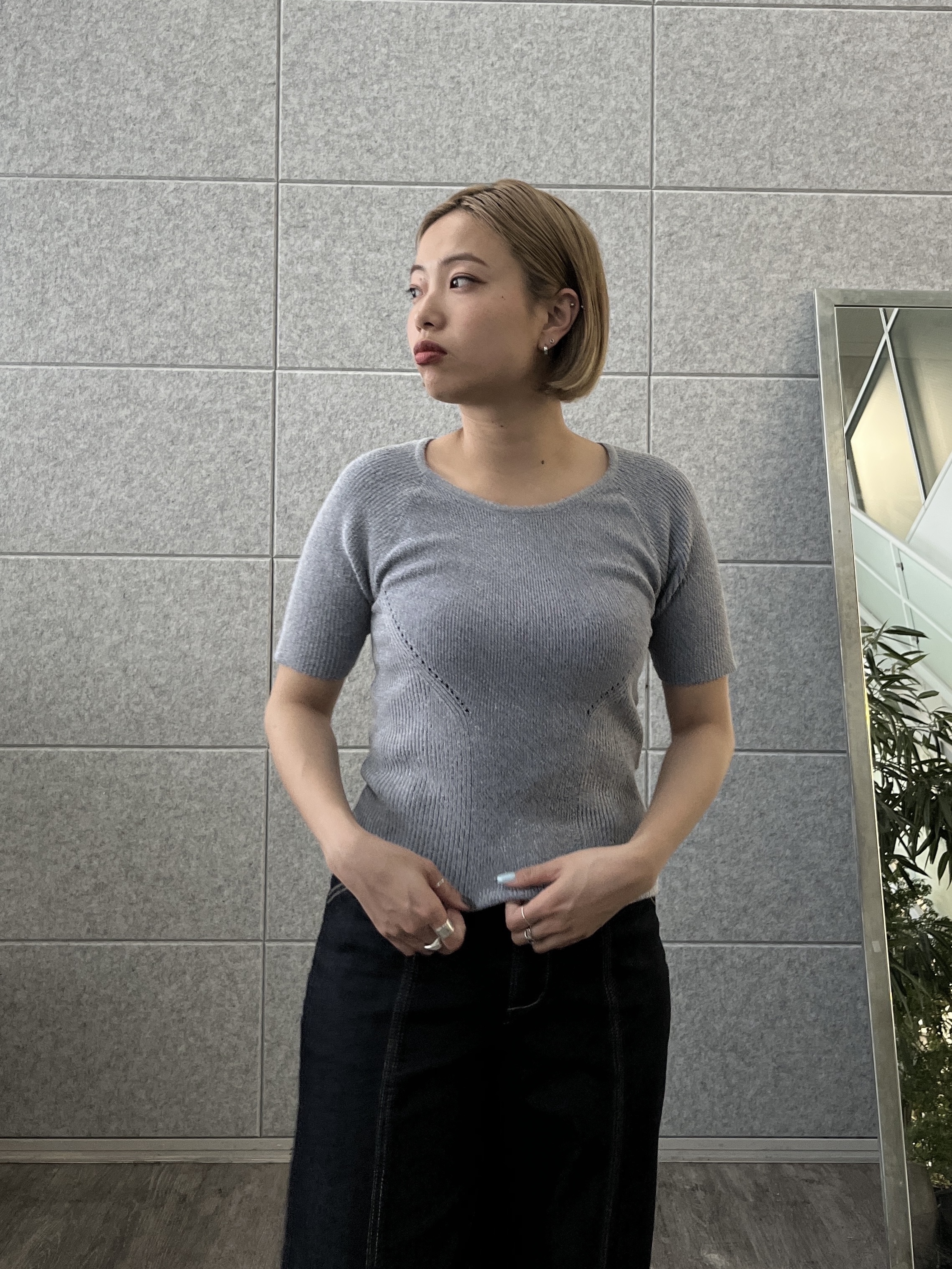 Harukaさんの「INDIVI｜ハイウエストカットオフデニム」を使ったコーディネート