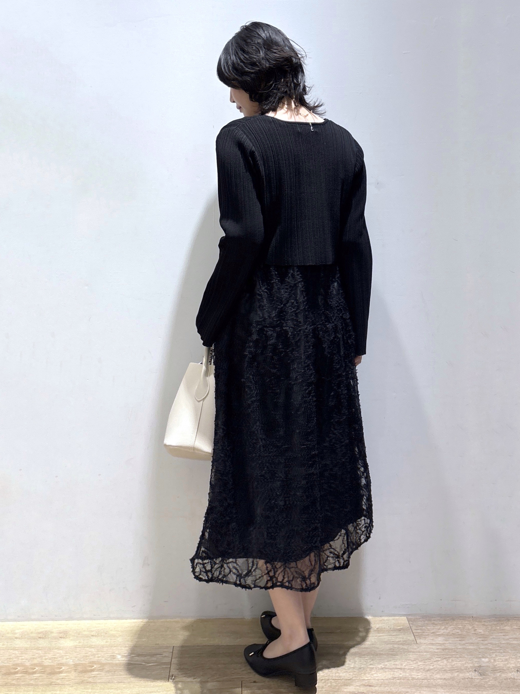 mizukiさんの「index｜《ツインセット》カーディガン&times;ニットドッキングワンピース【洗濯機OK】」を使ったコーディネート