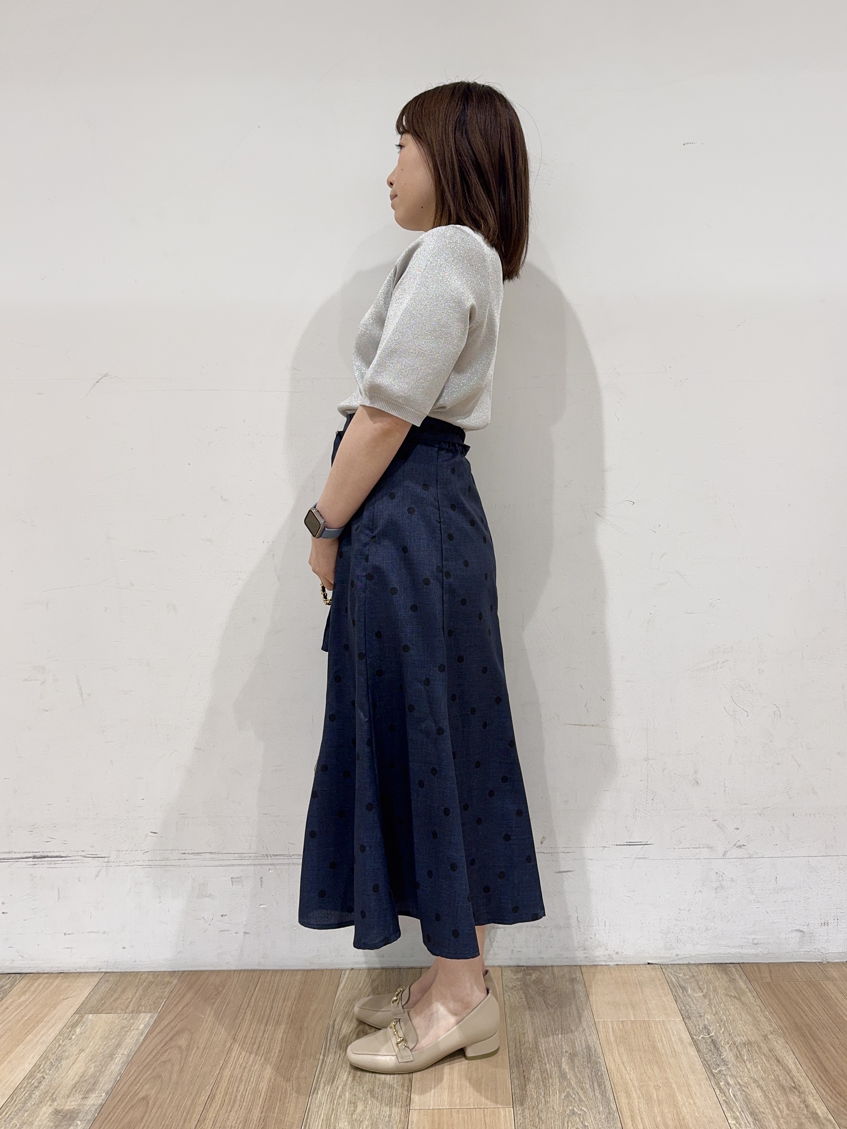 miさんの「grove｜【シリーズ累計36万枚/UVカット・ひんやり・洗濯機OK】やわらかドライタッチ 五分袖クルーネックニ」を使ったコーディネート