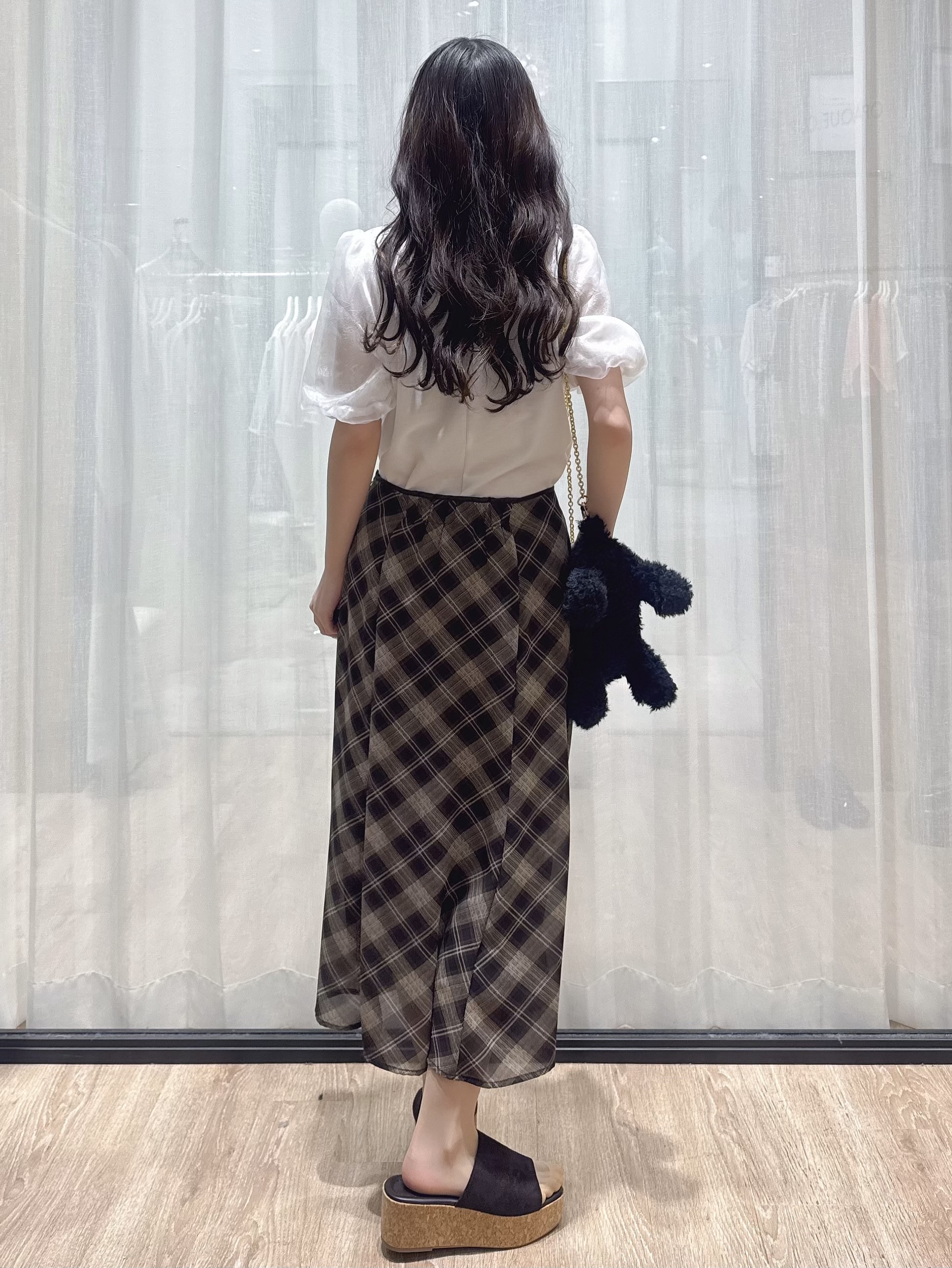 ぞうげさんの「OPAQUE.CLIP｜【接触冷感／UVケア】シアーバルーンスリーブトップス《洗濯機OK》」を使ったコーディネート