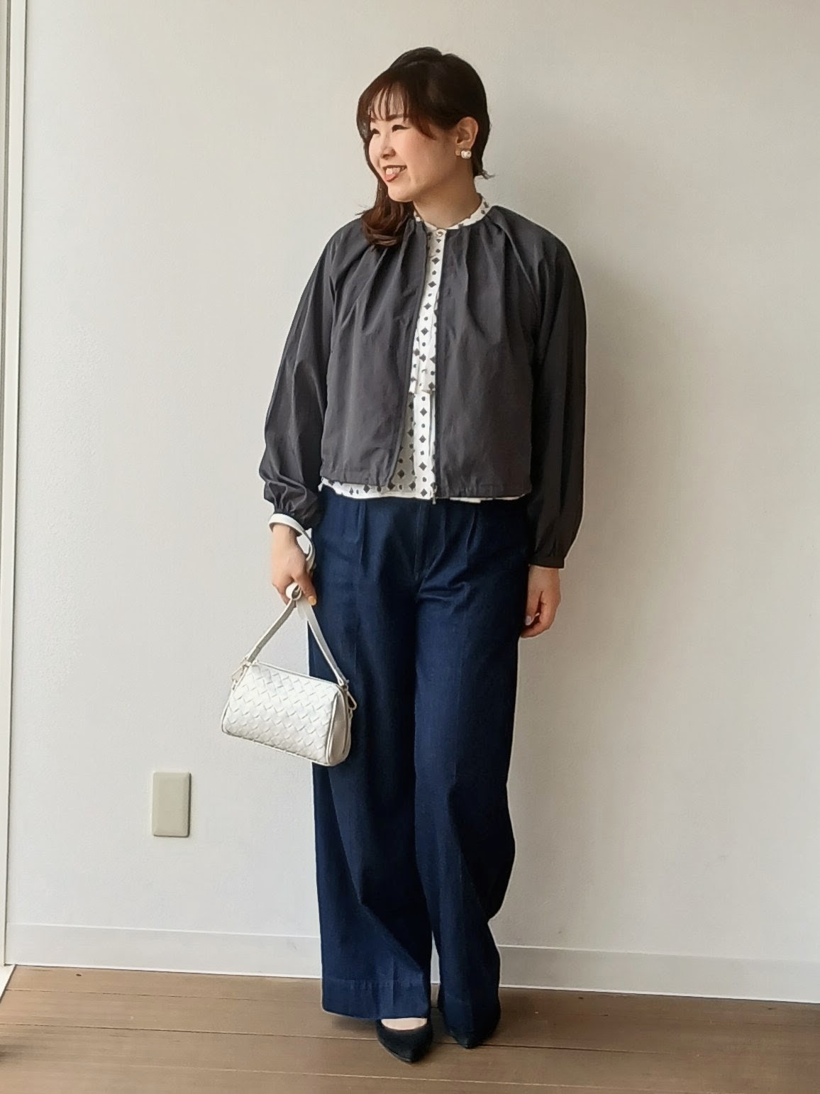なみきさんの「UNTITLED｜【洗える/きれいめ柄】コモンプリントブラウス」を使ったコーディネート