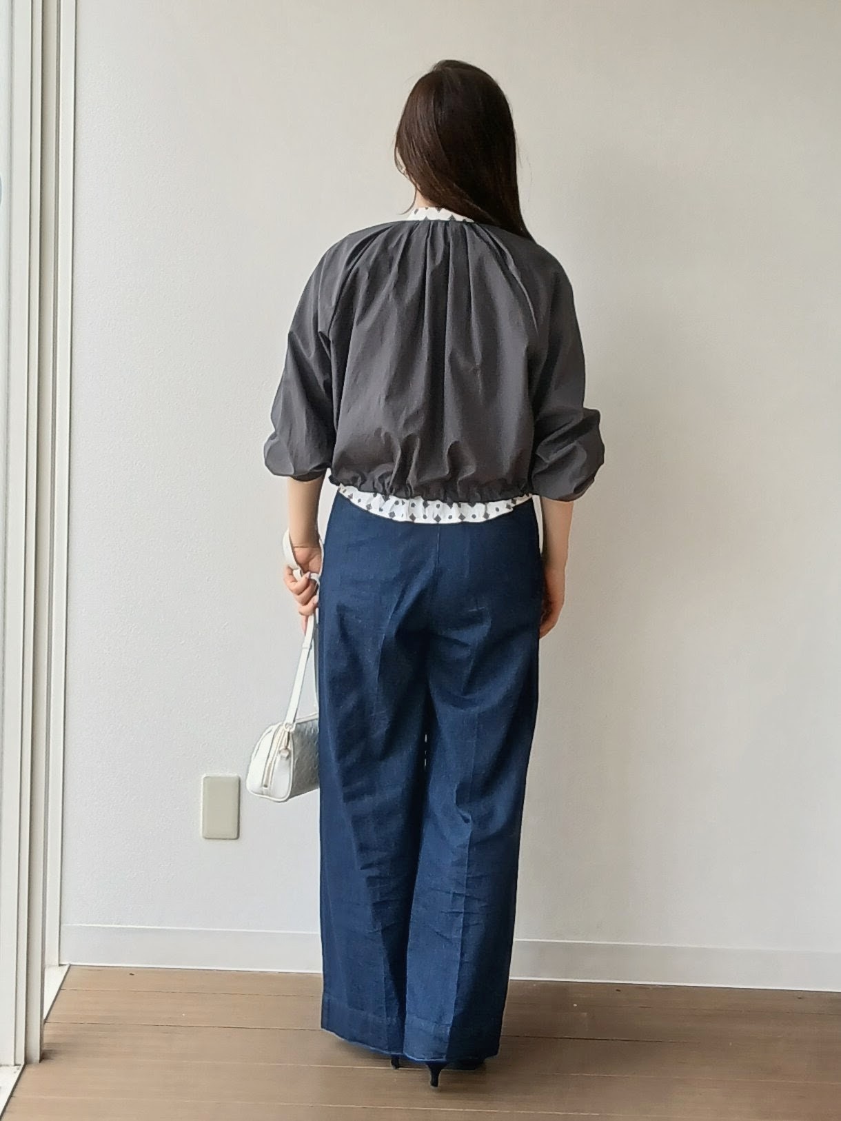 なみきさんの「UNTITLED｜【洗える/きれいめ柄】コモンプリントブラウス」を使ったコーディネート