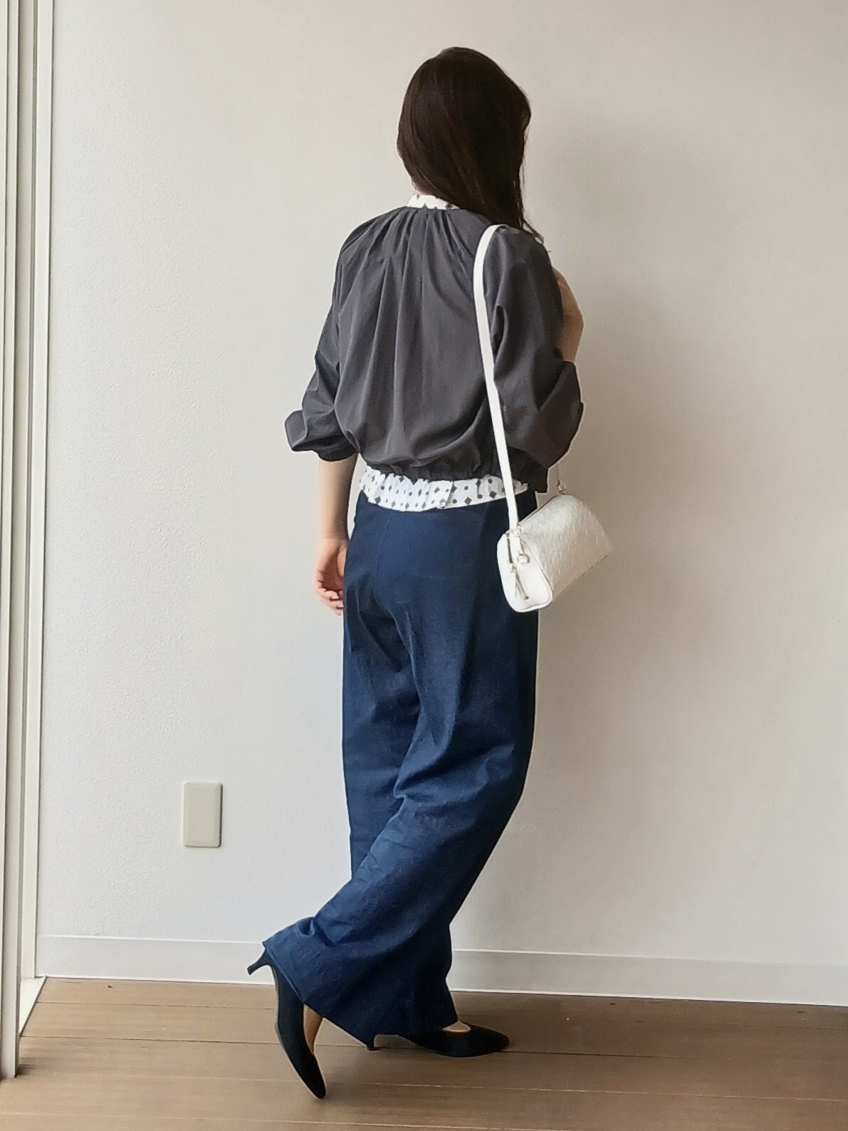 なみきさんの「UNTITLED｜【洗える/きれいめ柄】コモンプリントブラウス」を使ったコーディネート