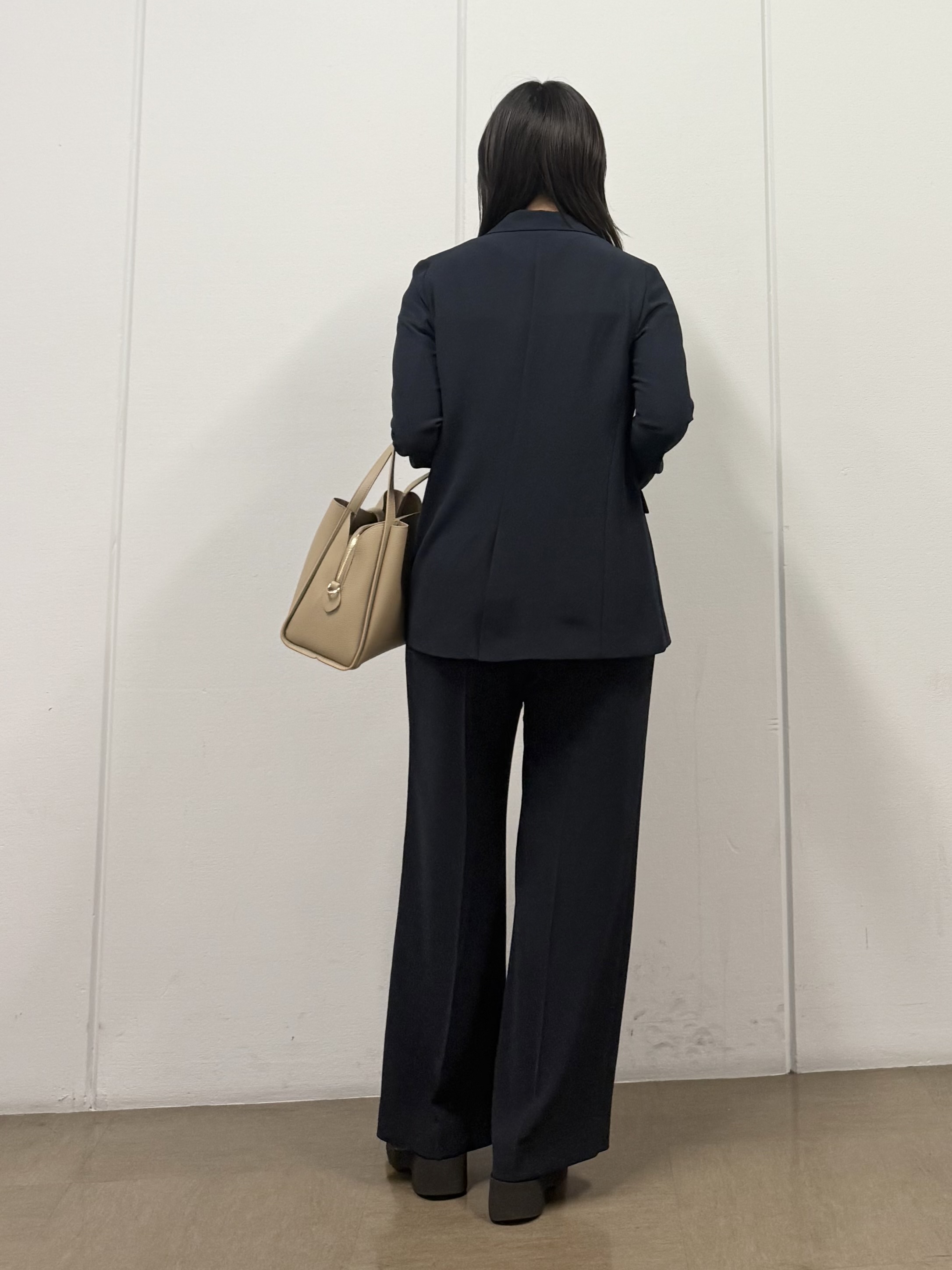 mizukiさんの「INDIVI｜【洗える／多機能／SETUP可】着る日傘ダブルジャケット」を使ったコーディネート