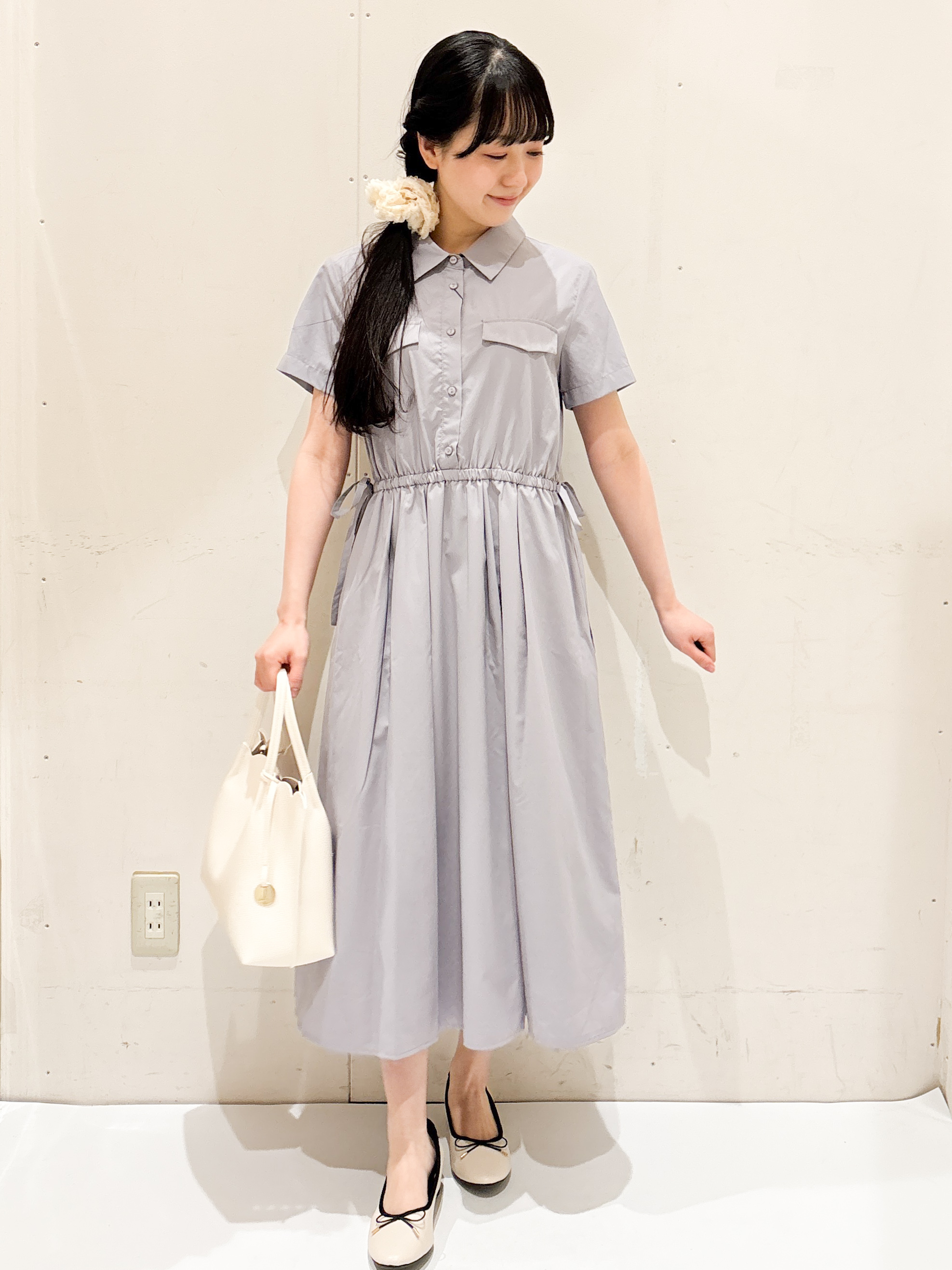Hinaさんの「OPAQUE.CLIP｜サイドリボンシャツワンピース【洗濯機OK／防シワ】」を使ったコーディネート