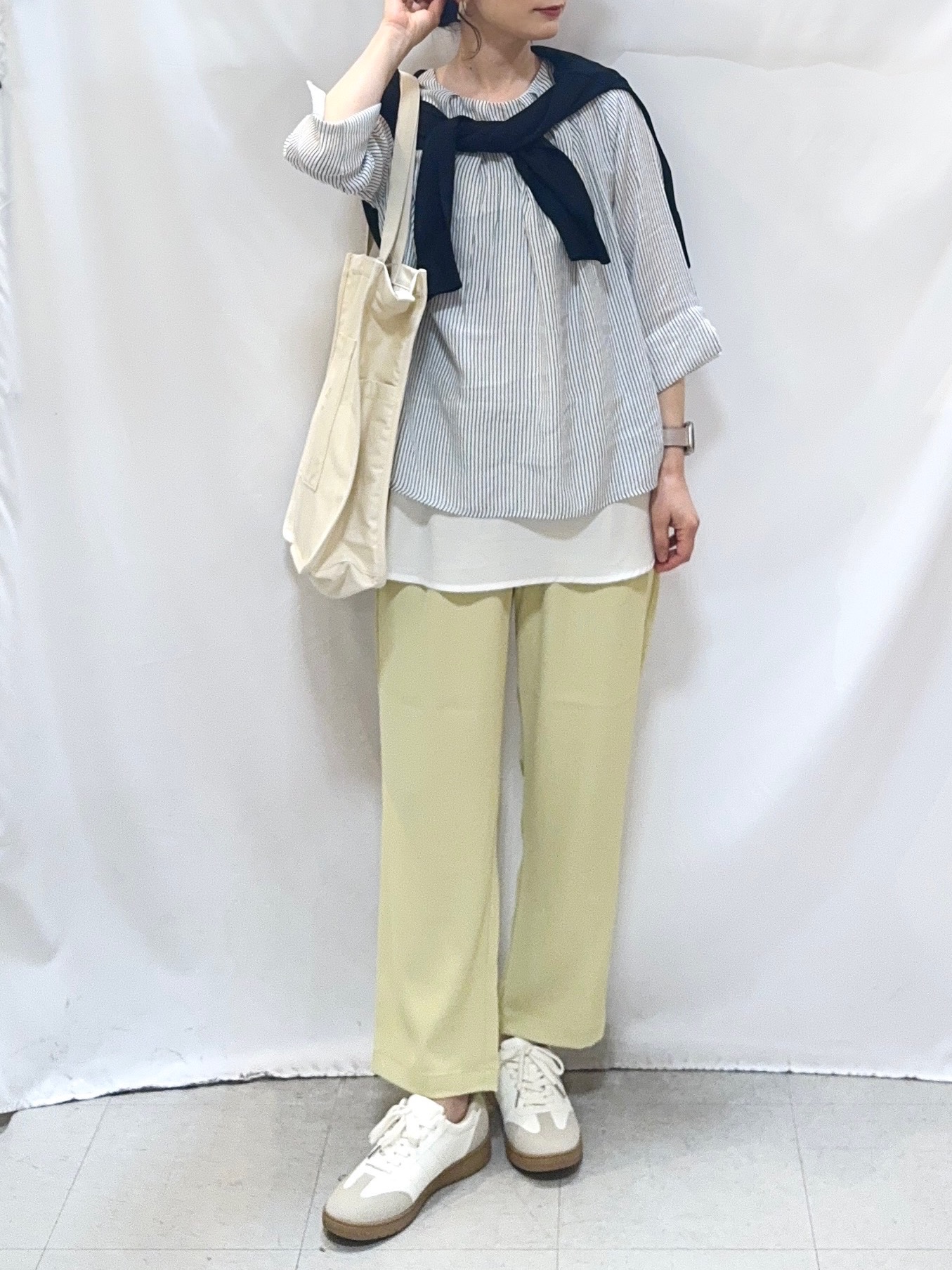 𝐇𝐢𝐫𝐨𝐦𝐢さんの「SHOO･LA･RUE｜【洗濯機可/体型カバー】1枚でサマ見え 7分袖スラブレイヤード風トップス」を使ったコーディネート