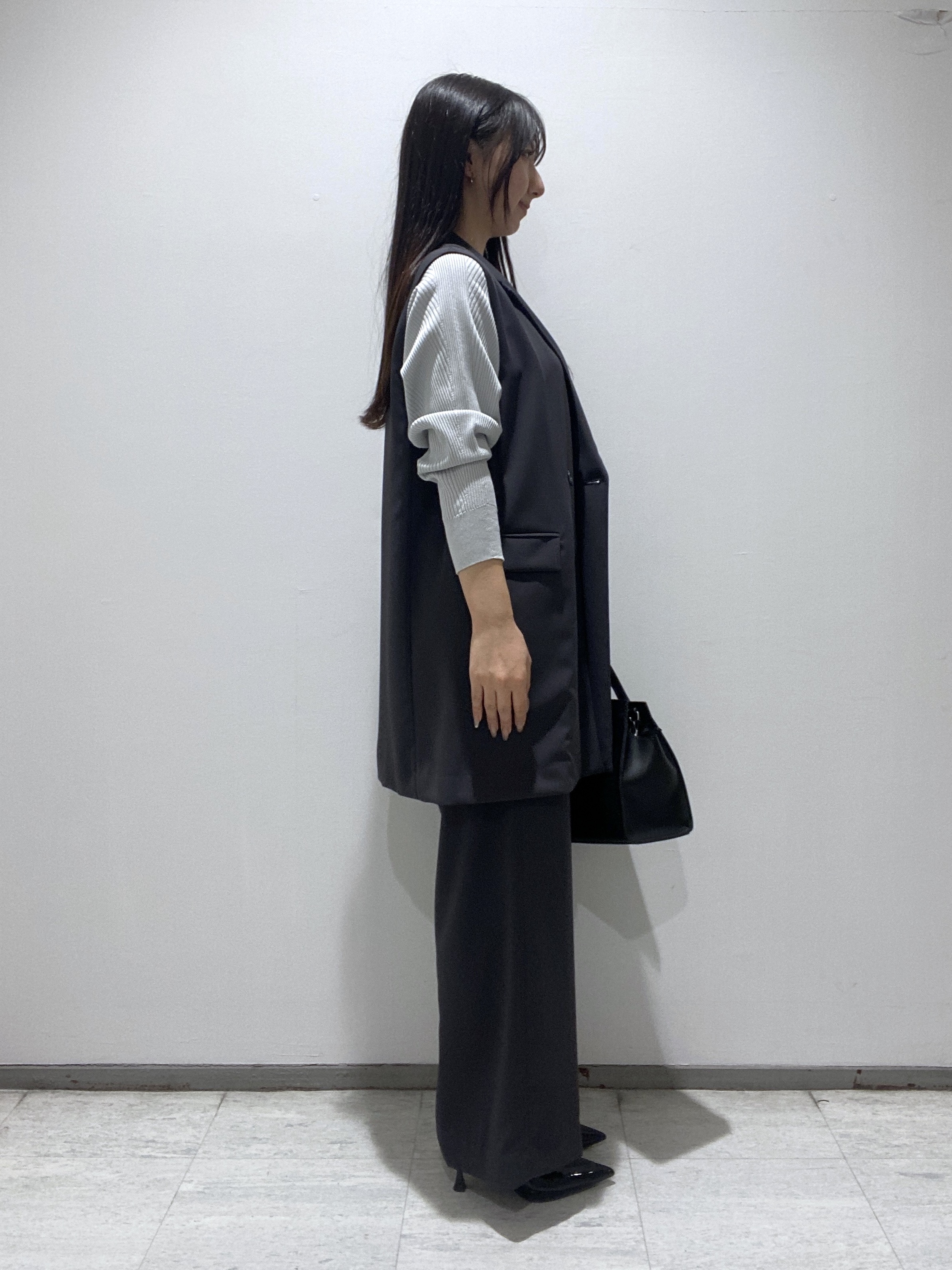 meiさんの「INDIVI｜【洗える／キレイ色】体型カバー無縫製ニット」を使ったコーディネート