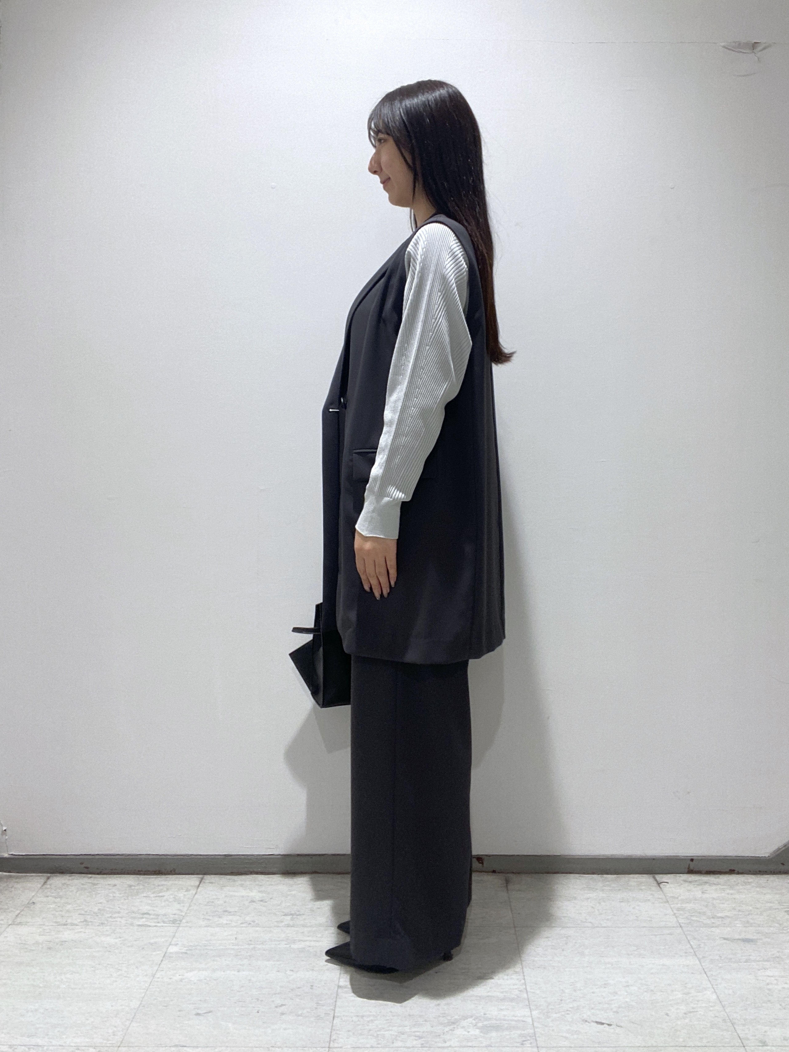meiさんの「INDIVI｜【洗える／キレイ色】体型カバー無縫製ニット」を使ったコーディネート