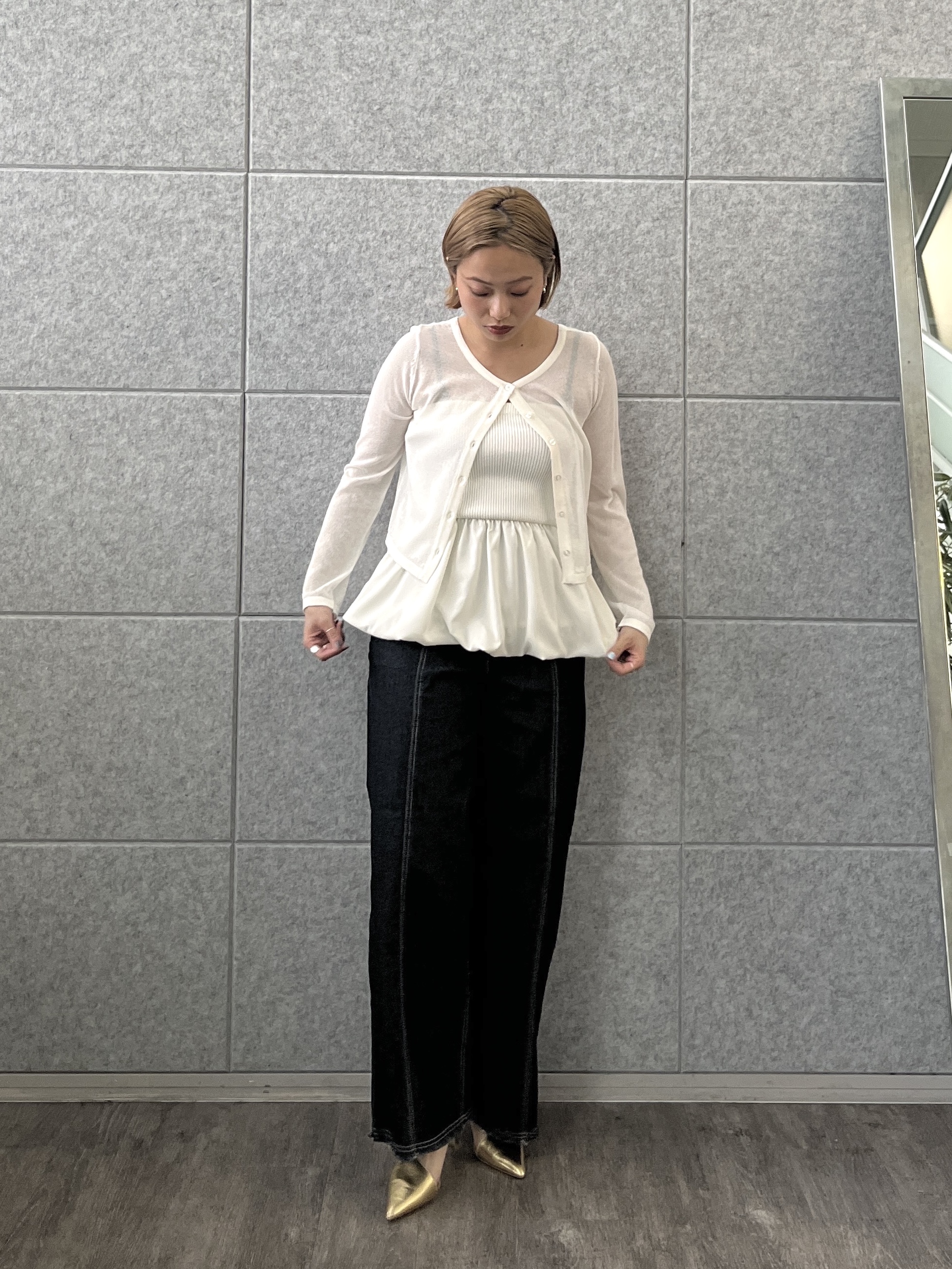 Harukaさんの「INDIVI｜ハイウエストカットオフデニム」を使ったコーディネート