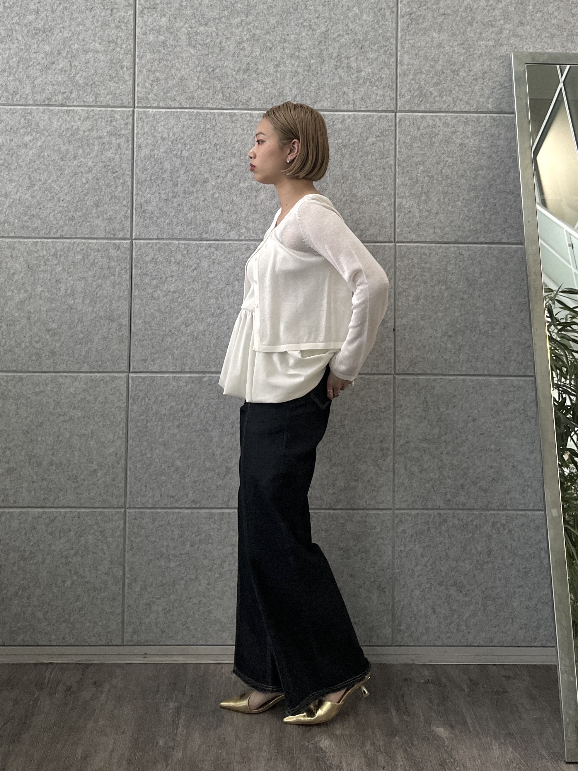 Harukaさんの「INDIVI｜ハイウエストカットオフデニム」を使ったコーディネート