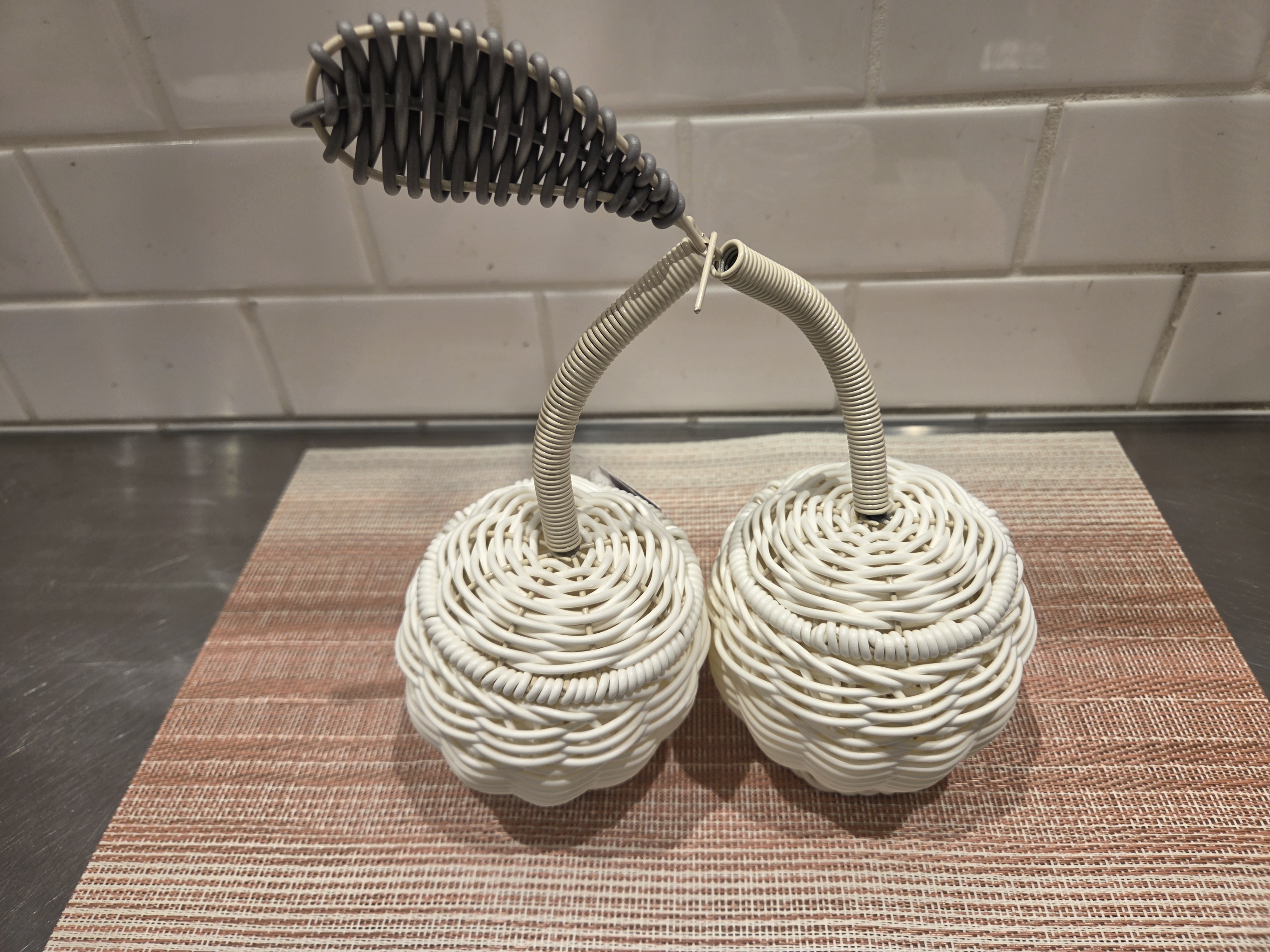 さっきーさんの「212 KITCHEN STORE｜フルーツシェイプバスケット　チェリー」を使ったコーディネート