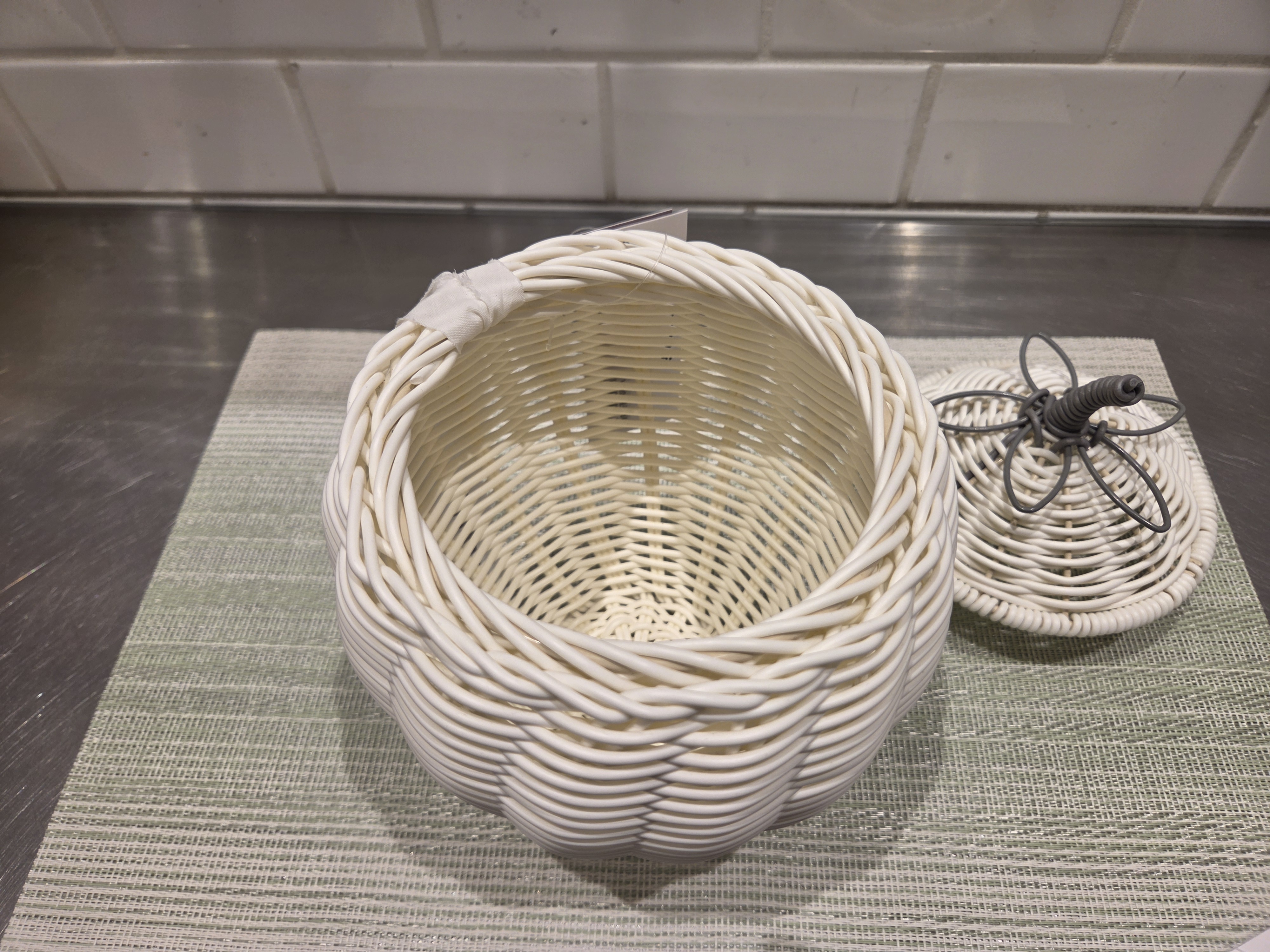 さっきーさんの「212 KITCHEN STORE｜フルーツシェイプバスケット　チェリー」を使ったコーディネート