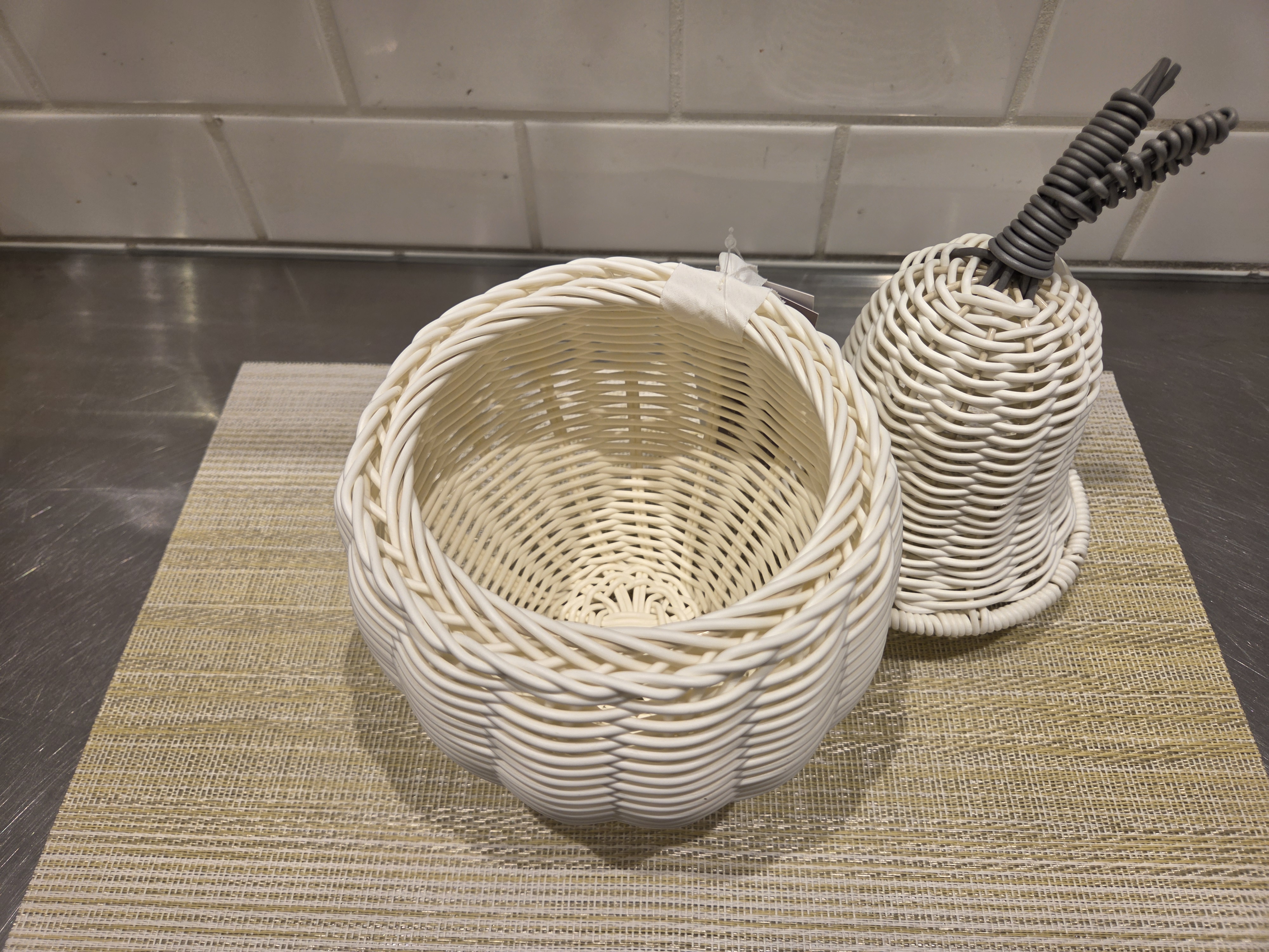 さっきーさんの「212 KITCHEN STORE｜フルーツシェイプバスケット　チェリー」を使ったコーディネート