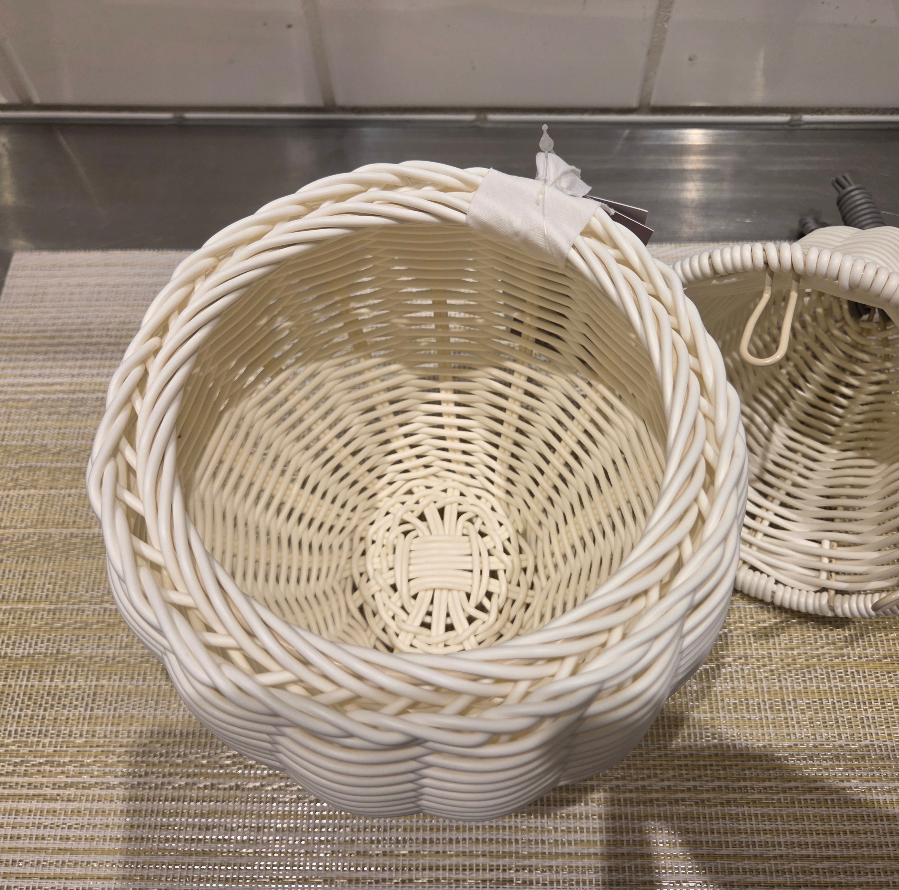 さっきーさんの「212 KITCHEN STORE｜フルーツシェイプバスケット　チェリー」を使ったコーディネート