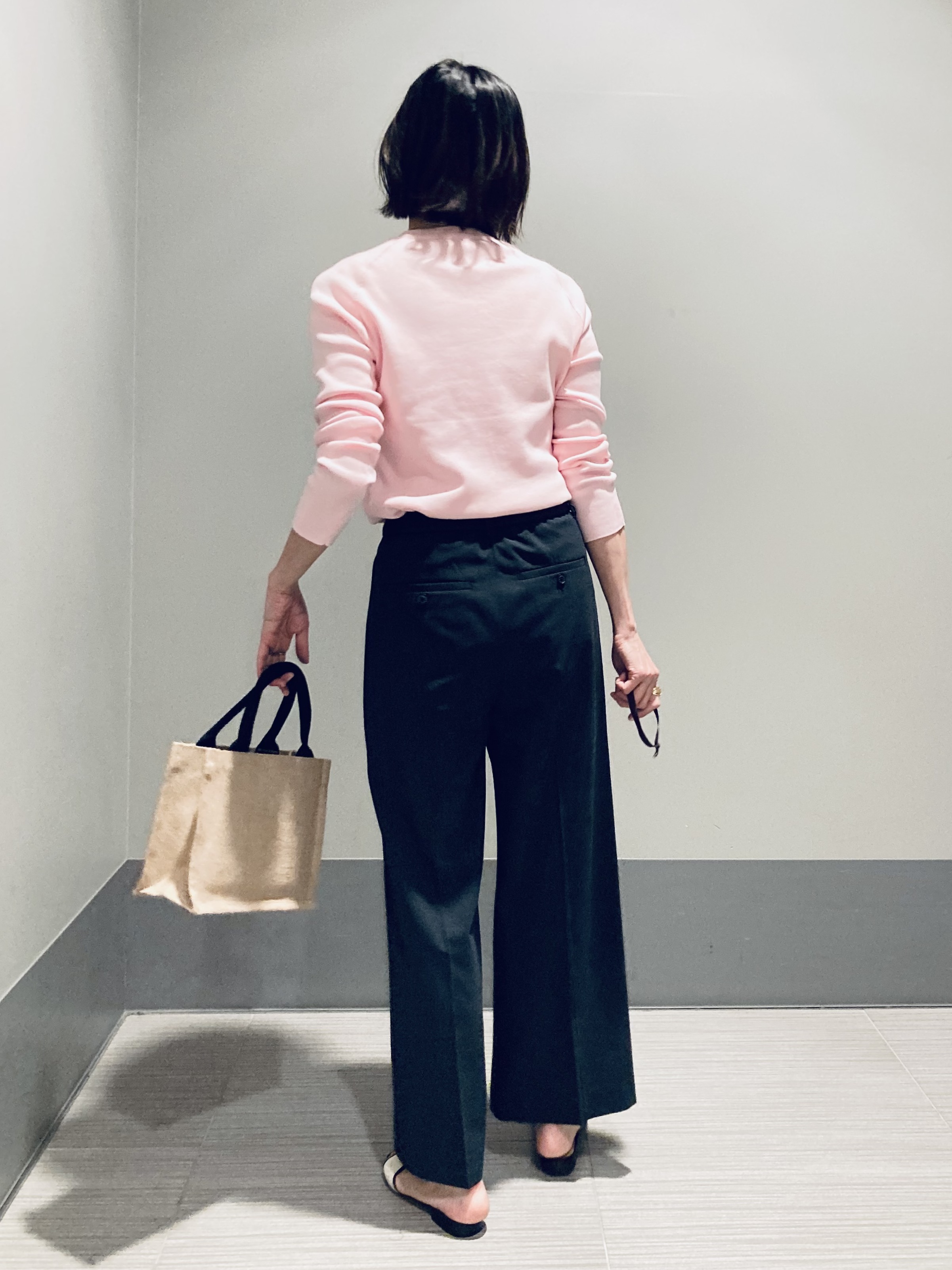 Furuさんの「DRESSTERIOR｜【ウォッシャブル】コットンフルニードルニット」を使ったコーディネート