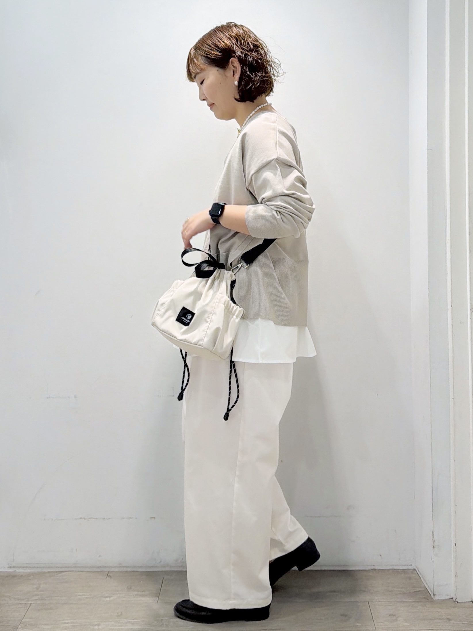 sumicaさんの「OPAQUE.CLIP｜《ツインセット》ワイドニット&times;裾フレアタンクトップ【洗濯機OK】」を使ったコーディネート