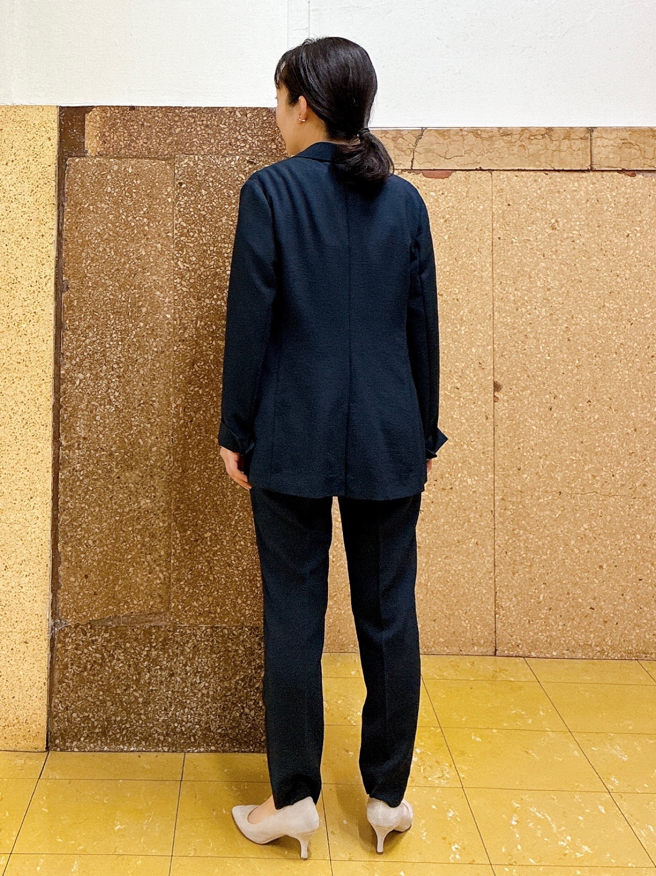 hattoriさんの「INDIVI｜【洗える／UVケア／麻調】シングルジャケット」を使ったコーディネート
