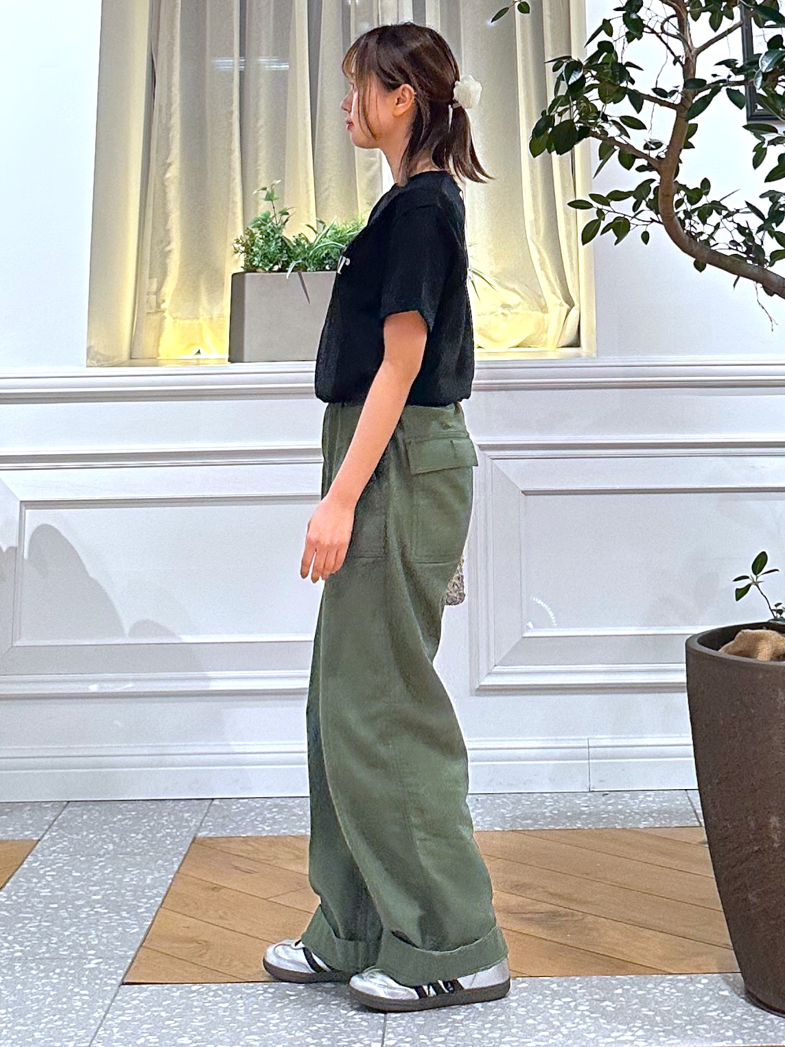 なべこさんの「DRESSTERIOR｜【接触冷感／抗菌防臭／消臭】アイスクリアコットン Bonsoir ロゴTシャツ」を使ったコーディネート
