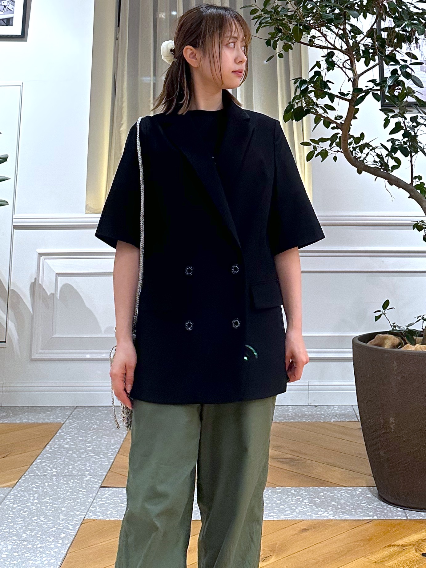 なべこさんの「DRESSTERIOR｜【接触冷感/UVカット/ウォッシャブル】エアトールハーフスリーブダブルジャケット」を使ったコーディネート