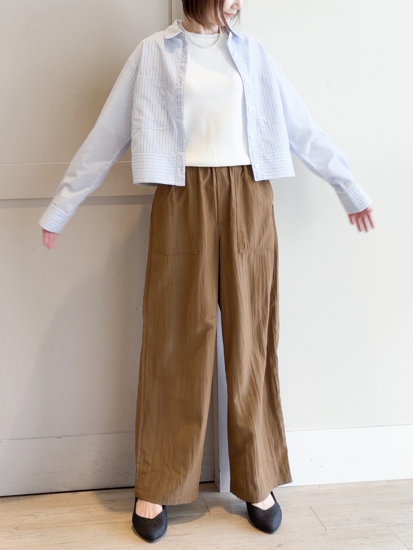 yamakoさんの「grove｜【貴島明日香さん着用／イージーケア／接触冷感】麻混クロップドシャツ」を使ったコーディネート