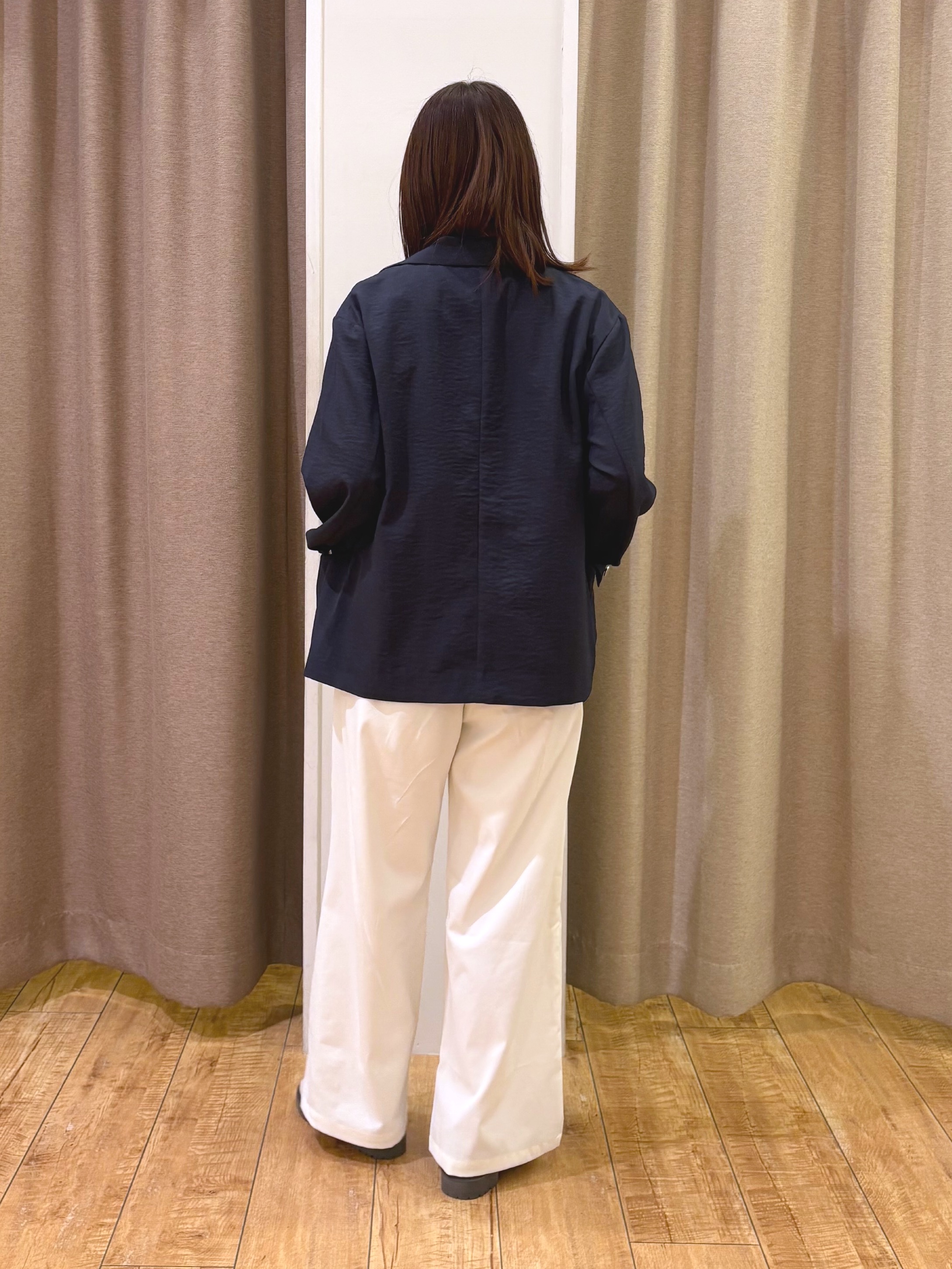 TAKIさんの「SHOO･LA･RUE｜【S-LL/セットアップ可/イージーケア/UV】オンにもオフにも 軽やかシングルジャケット」を使ったコーディネート