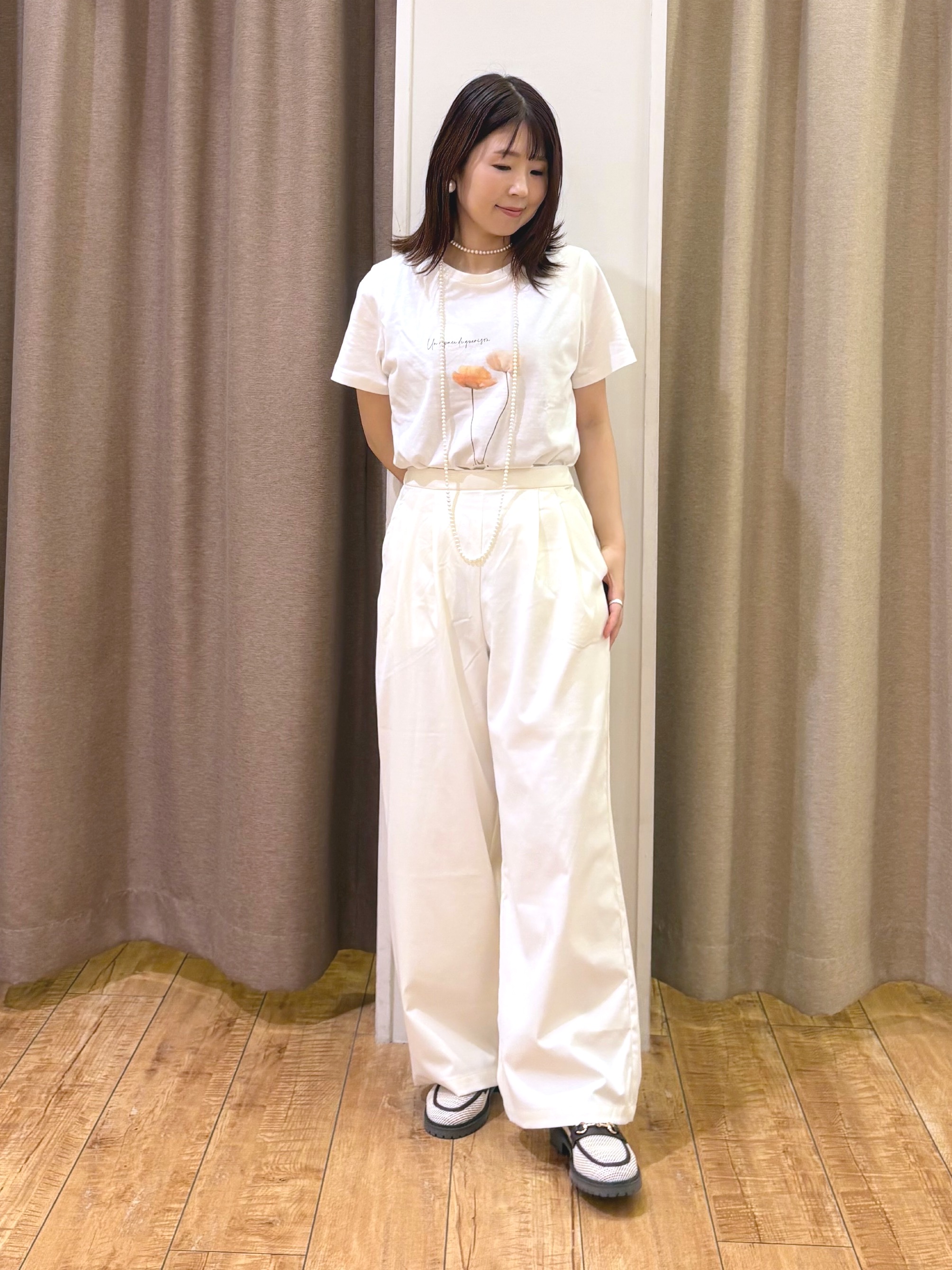TAKIさんの「SHOO･LA･RUE｜【S-LL/セットアップ可/イージーケア/UV】オンにもオフにも 軽やかシングルジャケット」を使ったコーディネート