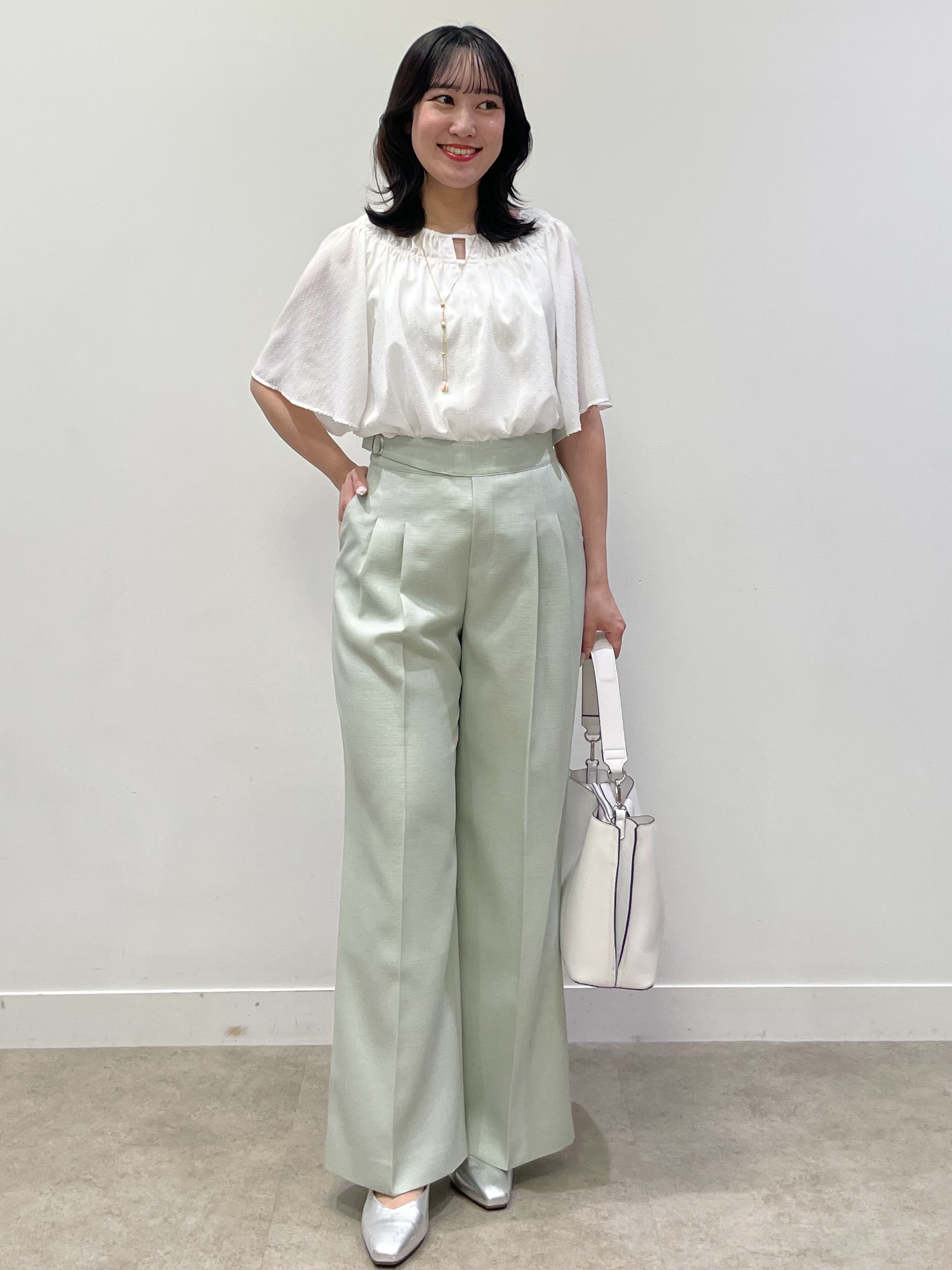 yukariさんの「Reflect｜ネックギャザーデザインブラウス」を使ったコーディネート