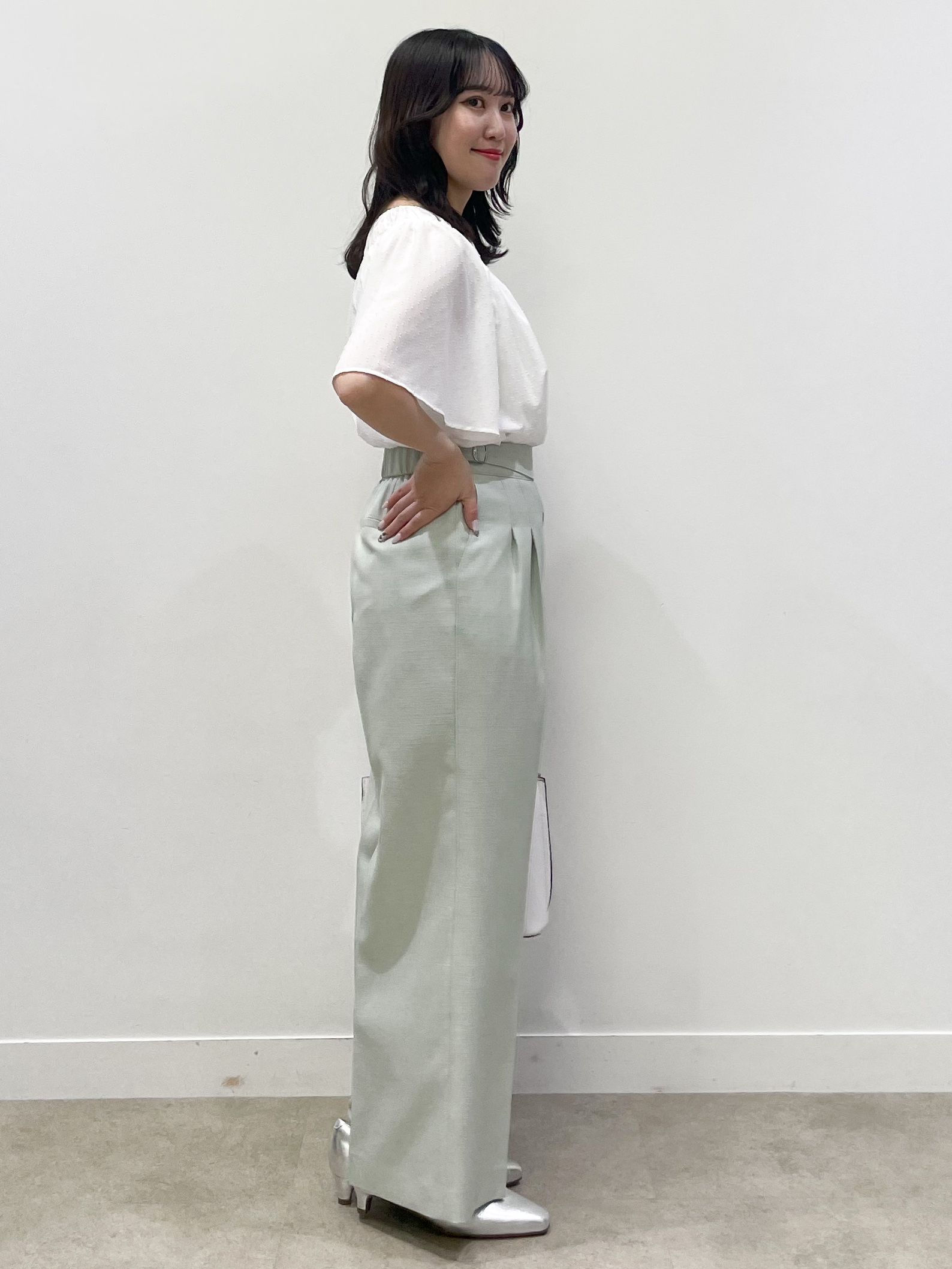 yukariさんの「Reflect｜ネックギャザーデザインブラウス」を使ったコーディネート