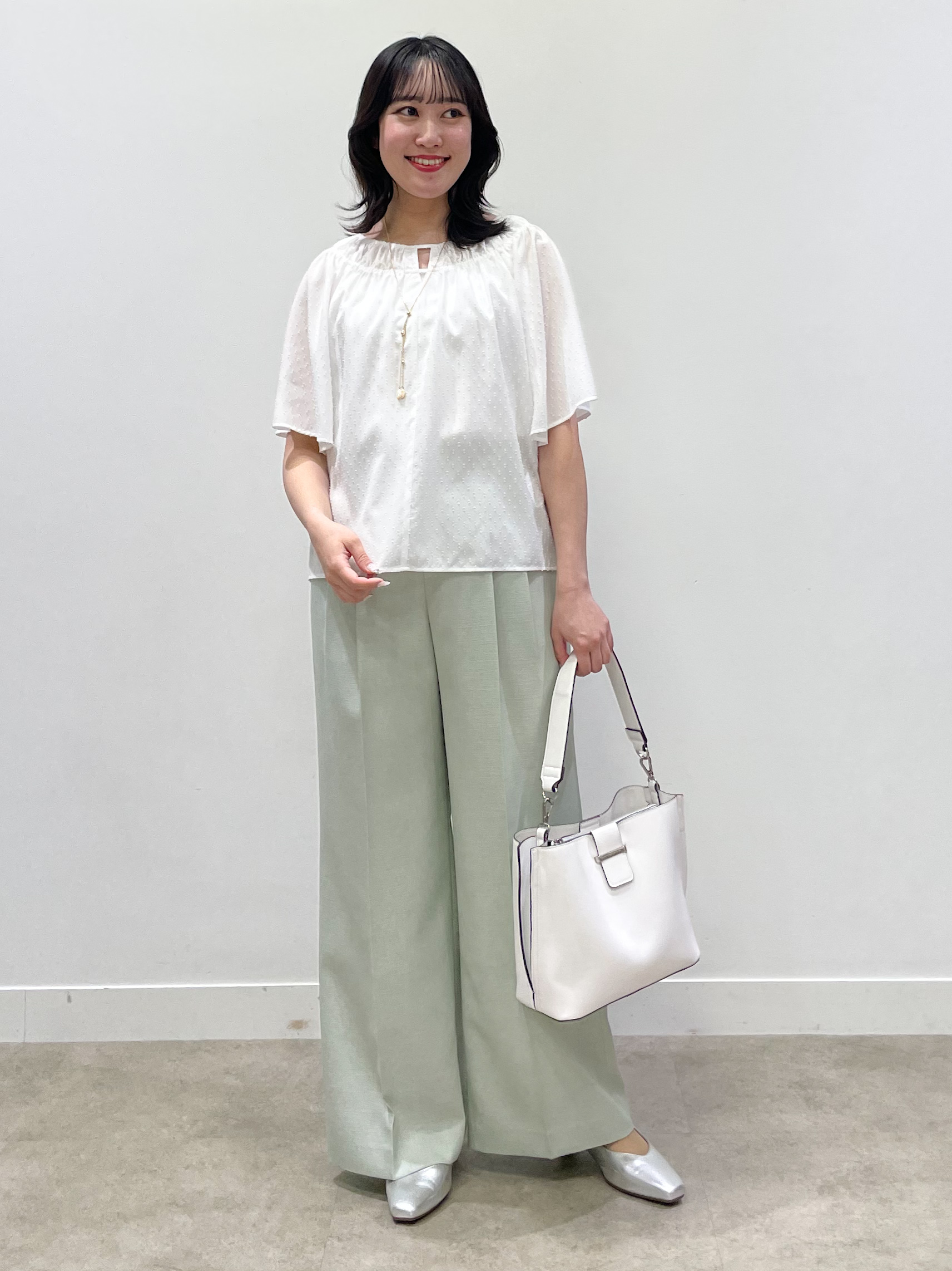 yukariさんの「Reflect｜ネックギャザーデザインブラウス」を使ったコーディネート