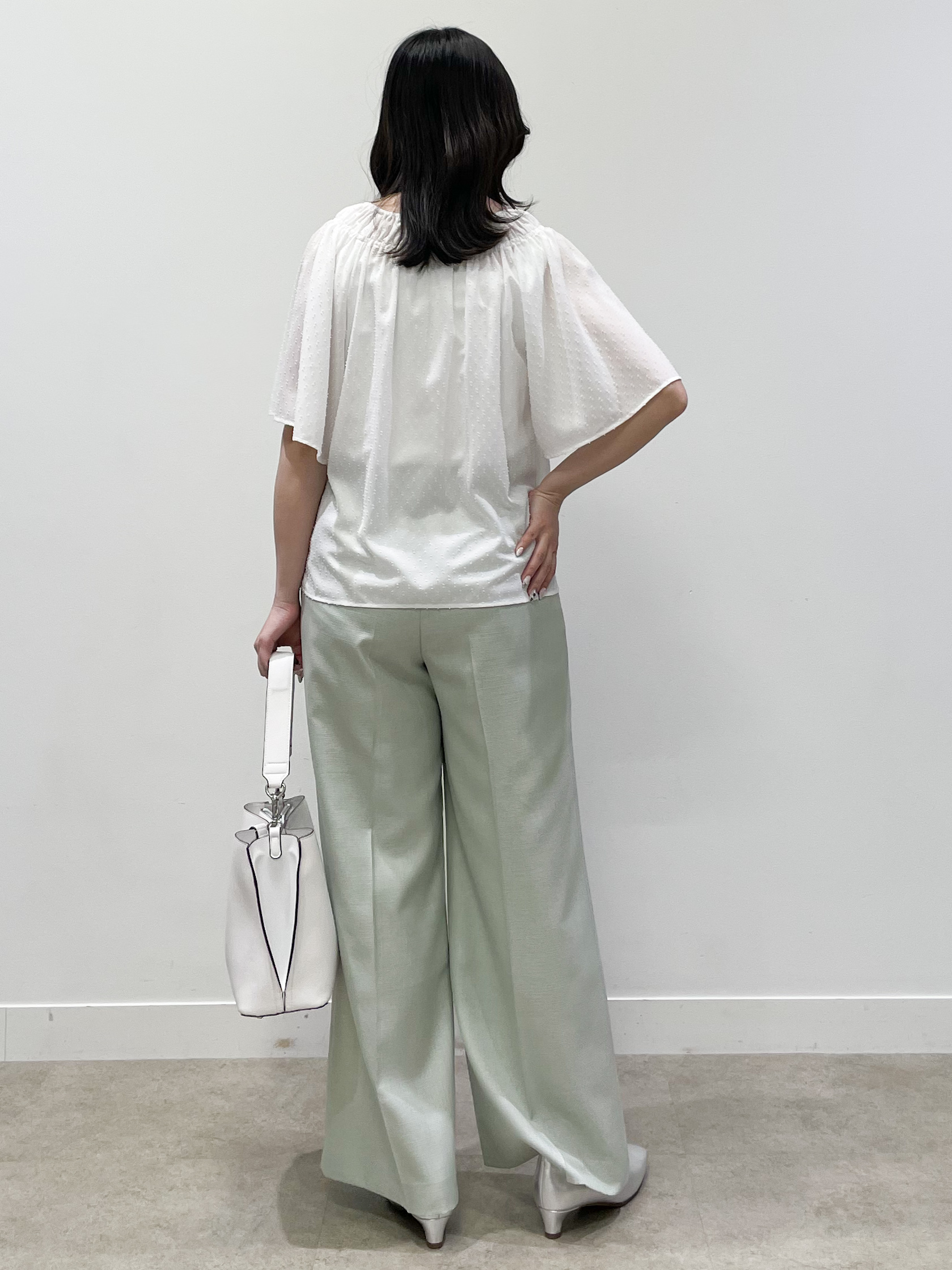 yukariさんの「Reflect｜ネックギャザーデザインブラウス」を使ったコーディネート
