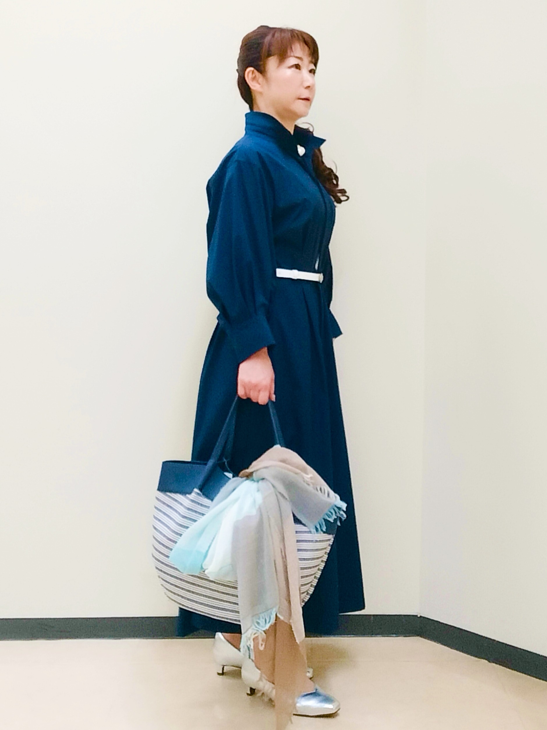 花さんの「Reflect｜タイプライターシャツロングワンピース」を使ったコーディネート