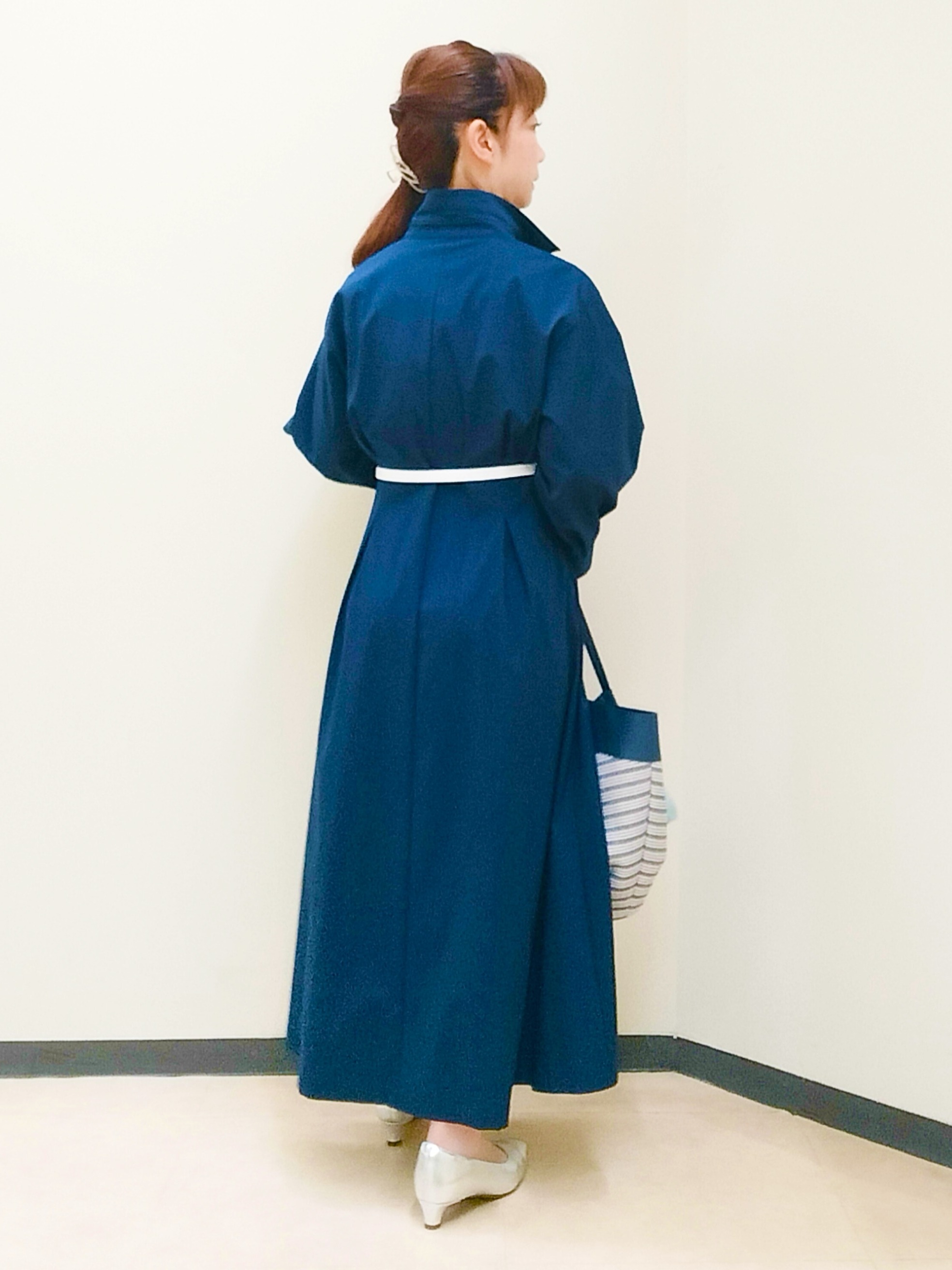 花さんの「Reflect｜タイプライターシャツロングワンピース」を使ったコーディネート