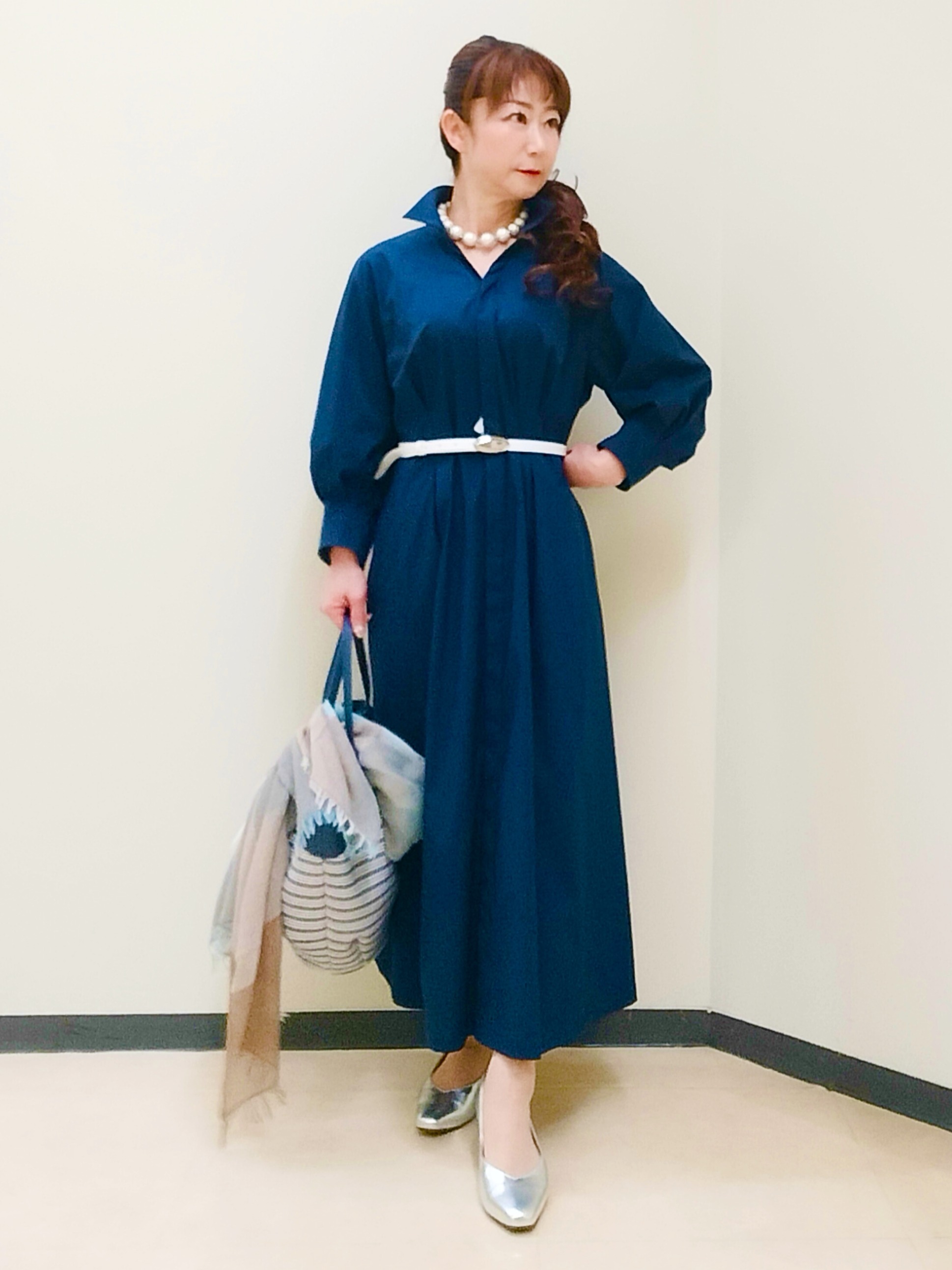 花さんの「Reflect｜タイプライターシャツロングワンピース」を使ったコーディネート